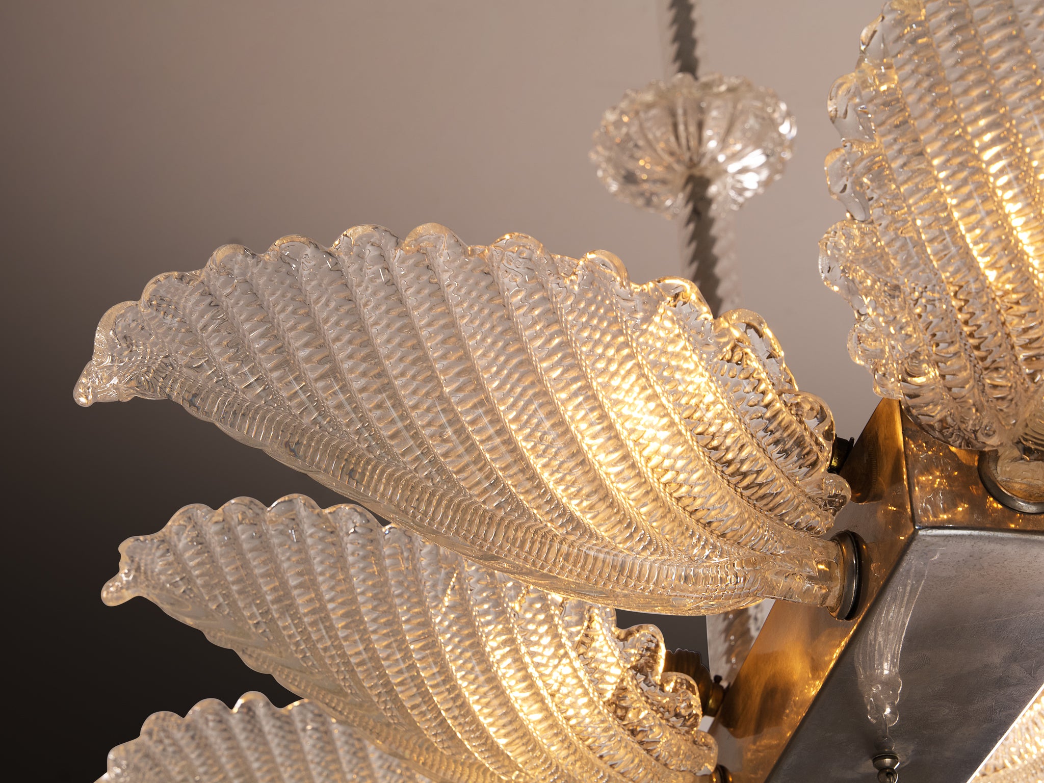 Barovier & Toso Chandelier with Petals in Crystal Glass Lighting Morentz