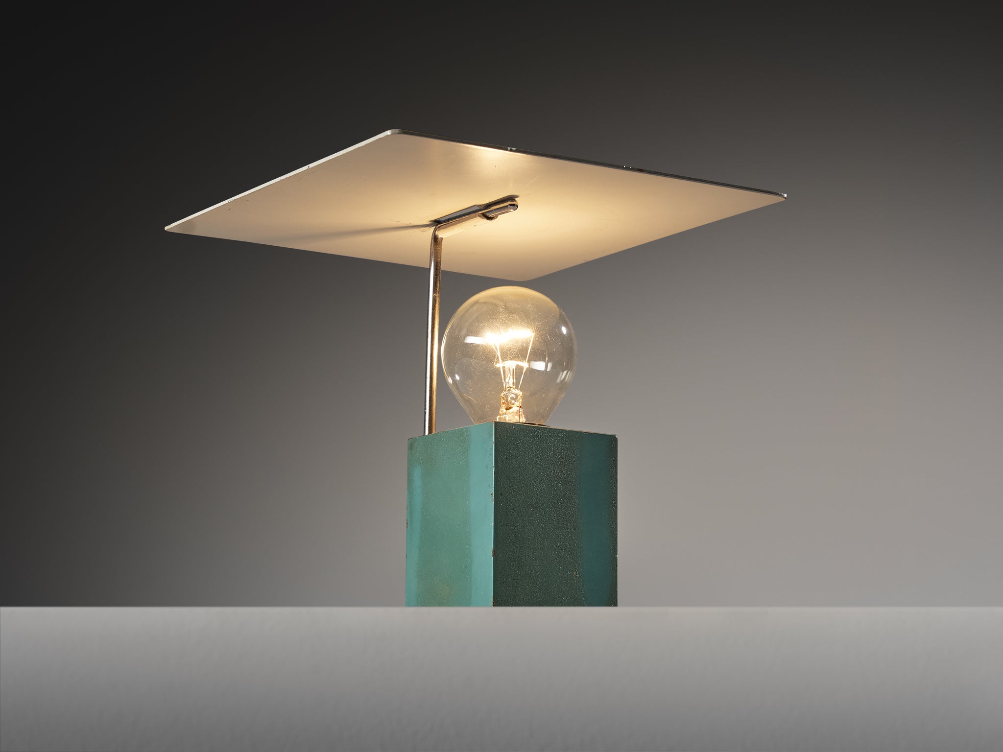 Rare Antonio Macchi For Arteluce Pair of '610' Table Lamps Lighting Morentz
