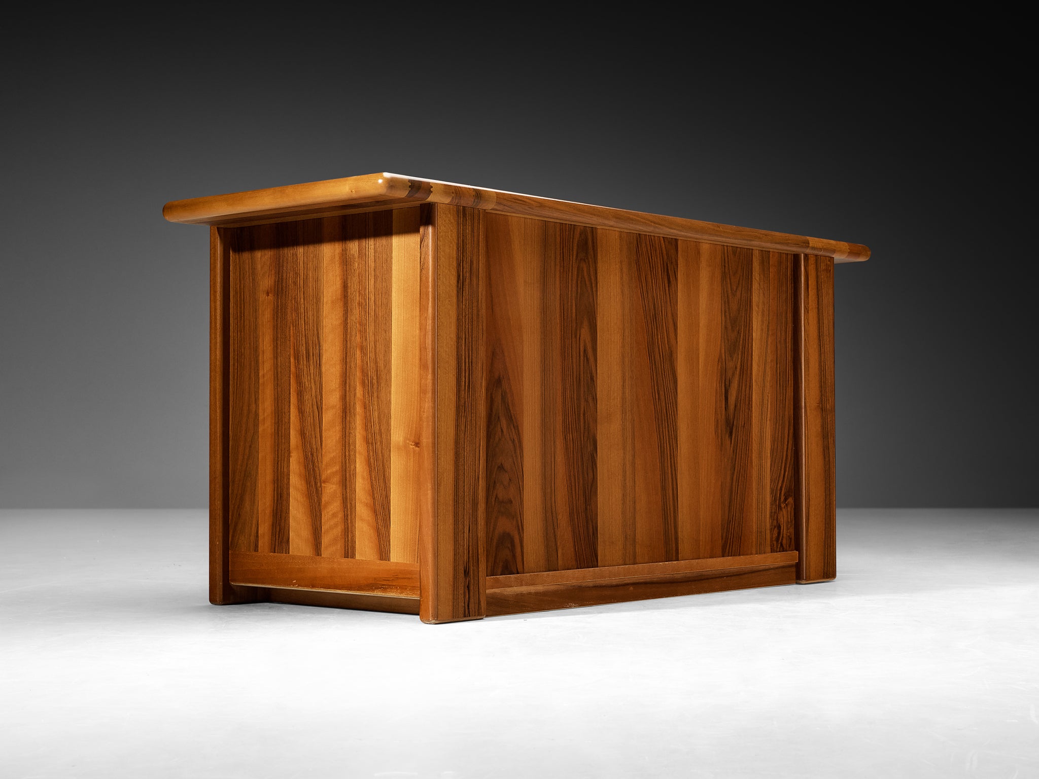 Mario Marenco for Mobil Girgi 'Sapporo' Chest of Drawers in Walnut