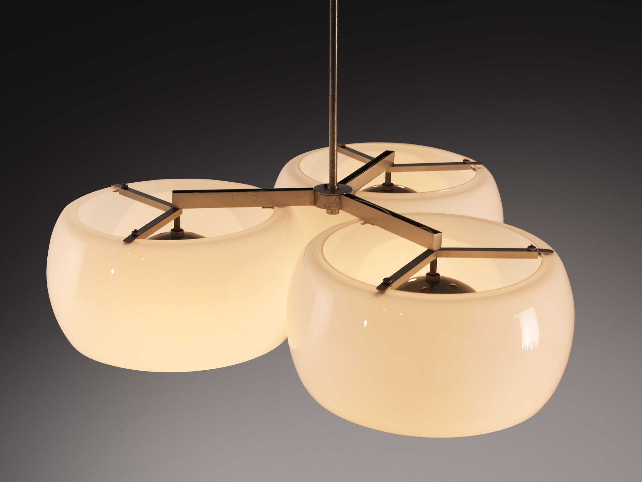Vico Magistretti for Artemide 'Triclinio' Chandelier in Opaline Glass