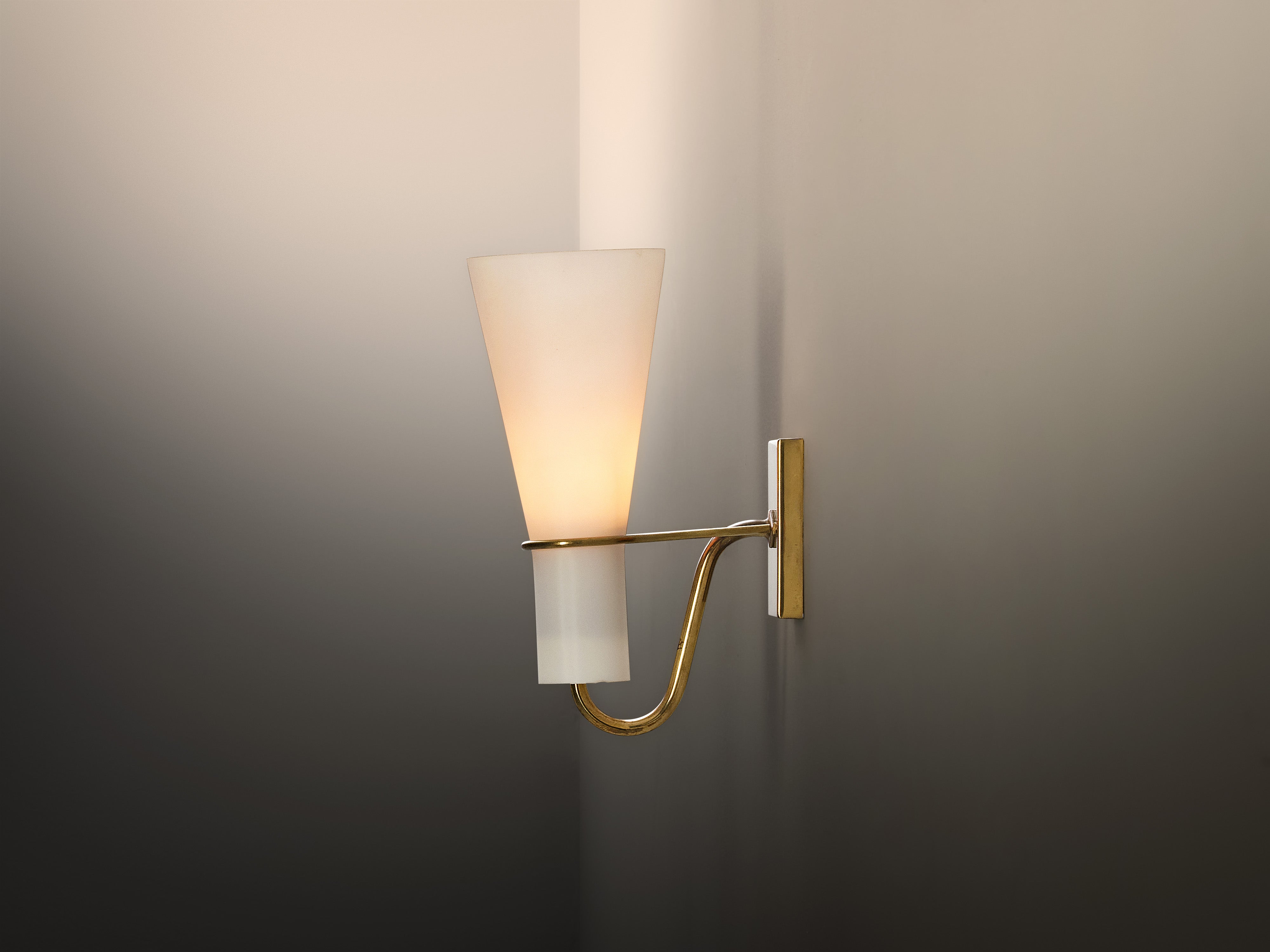 Hans Bergström for ASEA Wall Light in Brass and White Opal Glass Lighting Morentz