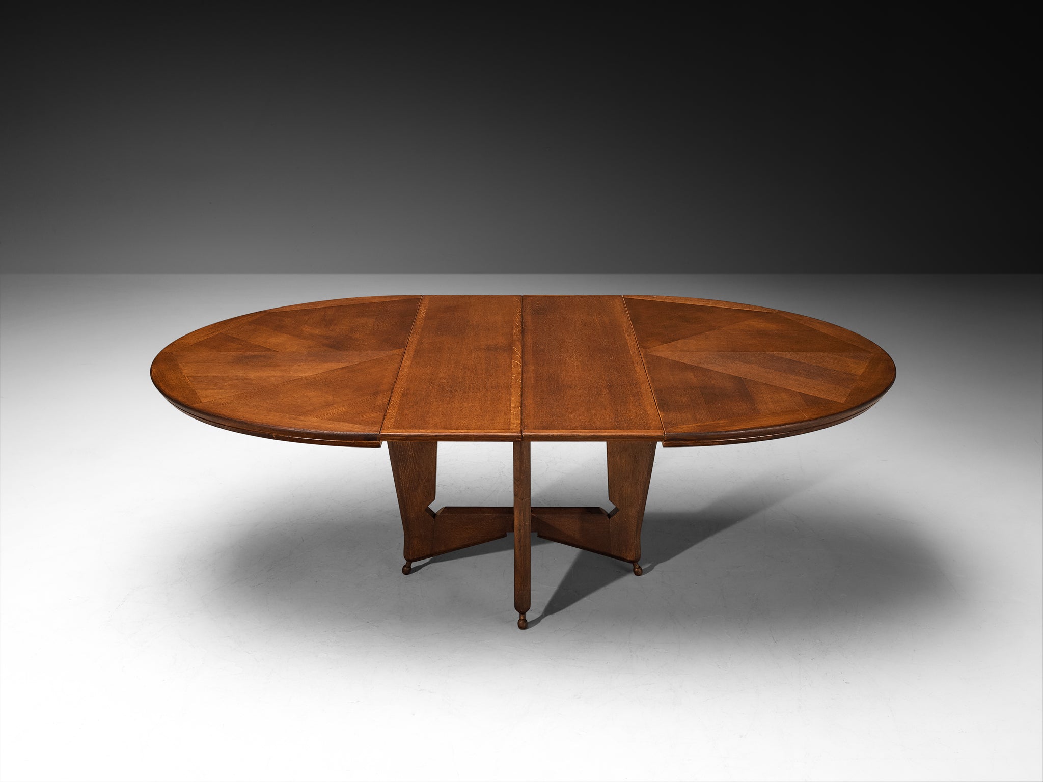 Guillerme & Chambron Extendable 'Victorine' Dining Table in Solid Oak Tables Morentz