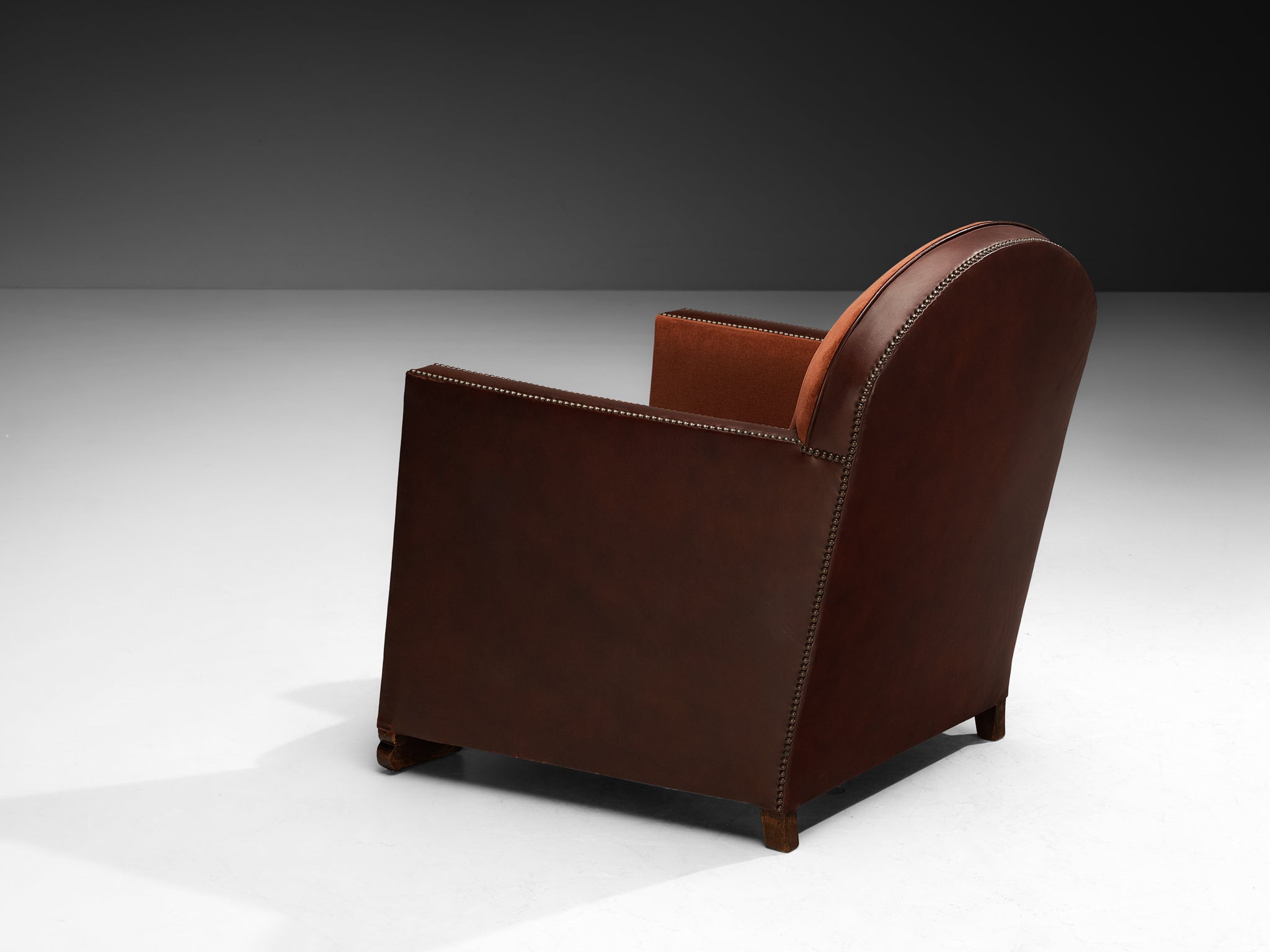 1930s Art Deco Lounge Chair with Trapezoidal Armrests Seating Morentz