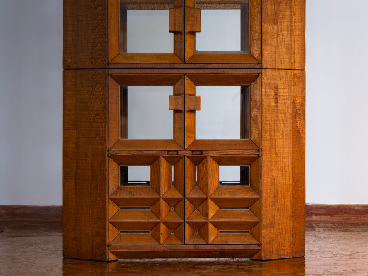 Giuseppe Rivadossi Unique Large Freestanding Display Cabinet in Sculpted Oak Case pieces and storage cabinets Morentz