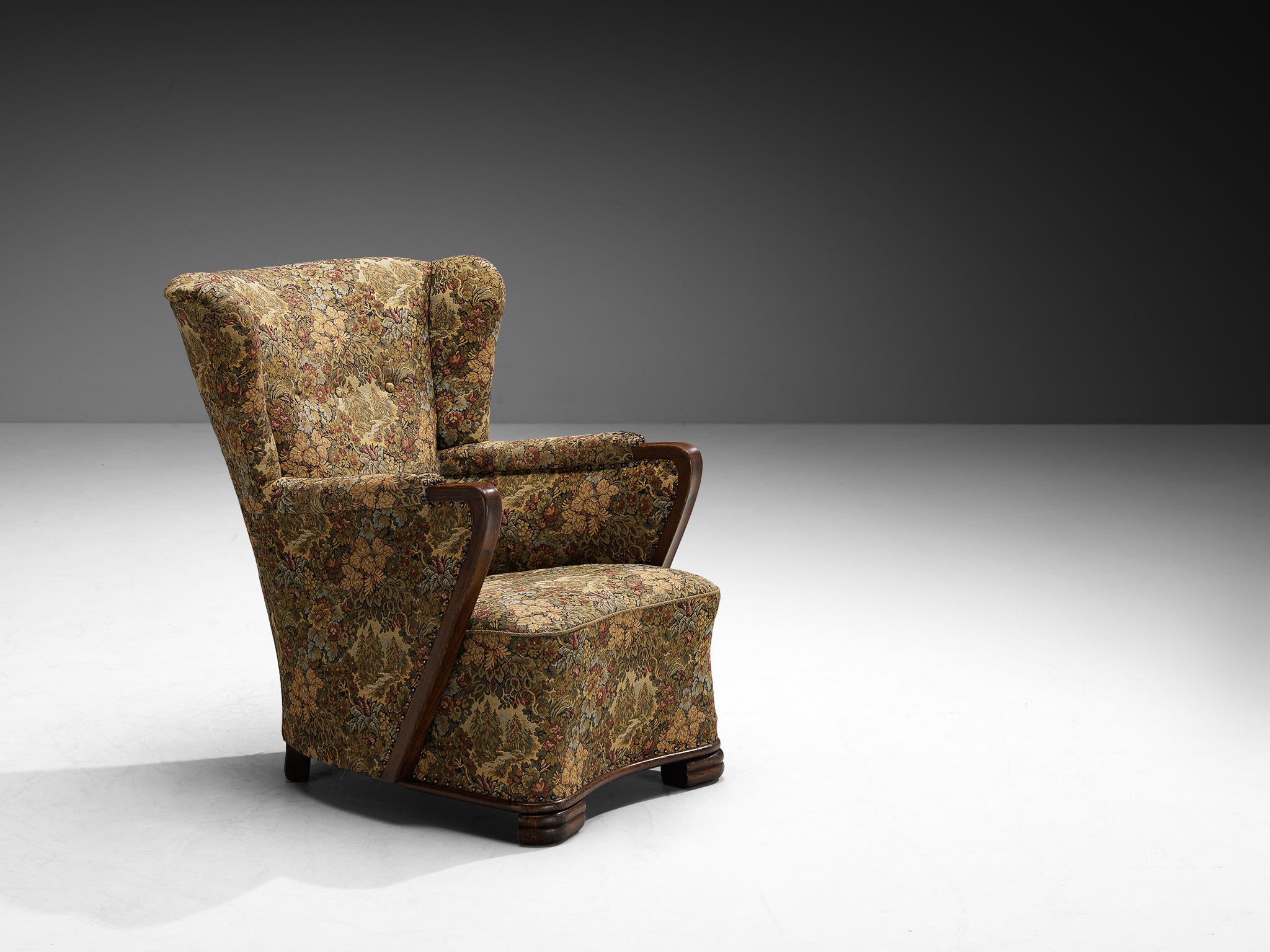 Art Deco Lounge Chair with Sculptural Lines in Beech and Fabric Seating Morentz