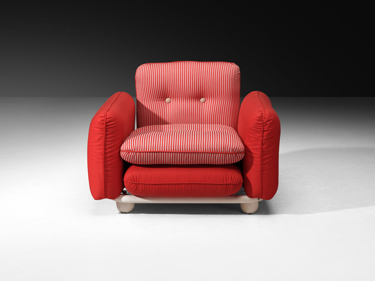 Postmodern Pair of Lounge Chairs in Red Striped and Red Fabric Seating Morentz