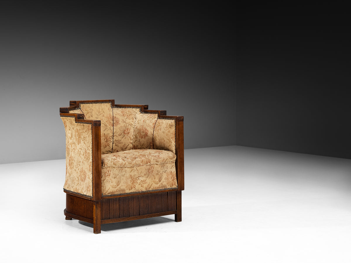 1930s Art Deco Lounge Chair with Geometric Frame Seating Morentz