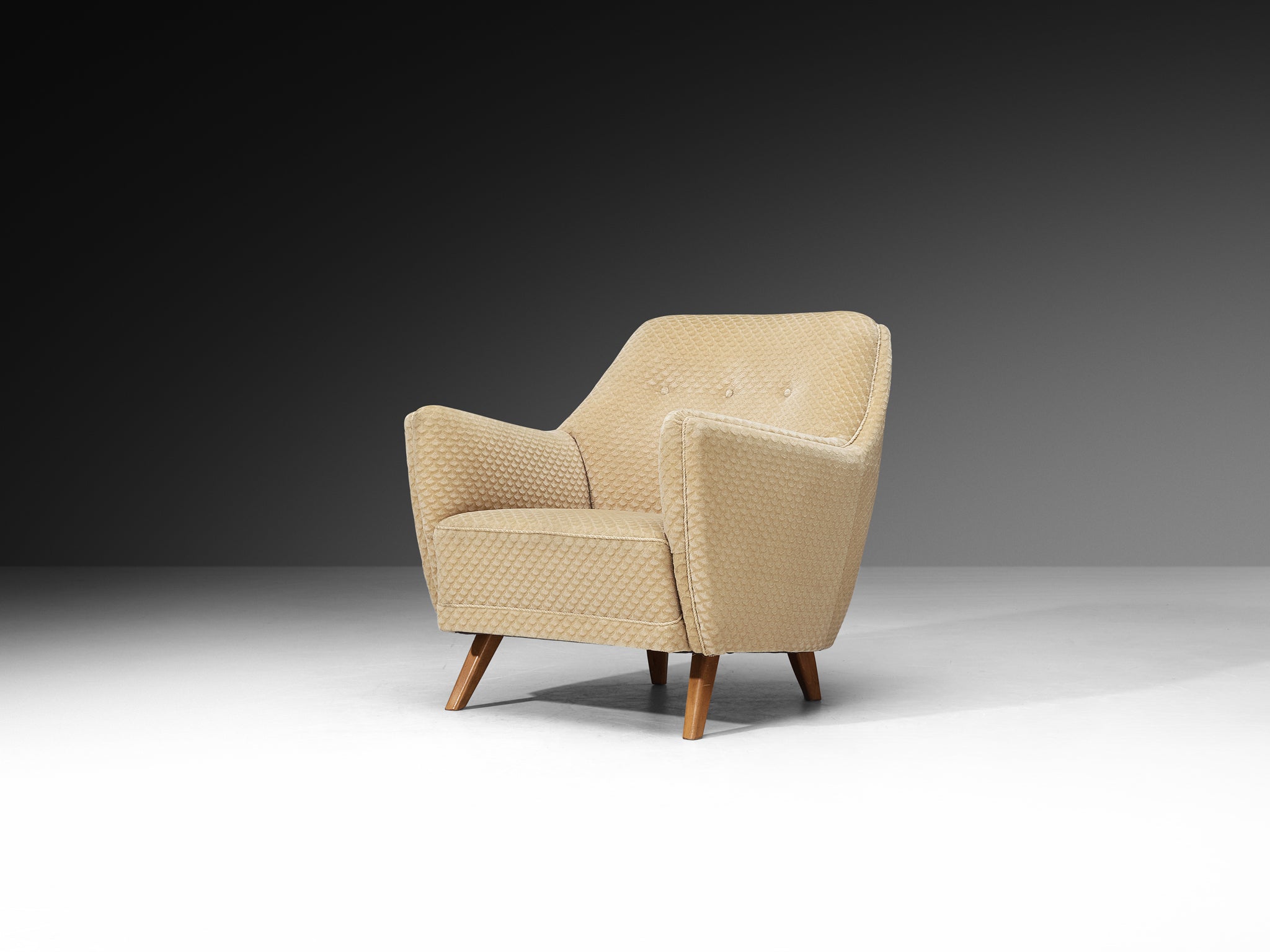 Pair of Mid-Century Modern Lounge Chairs in Beige Velvet