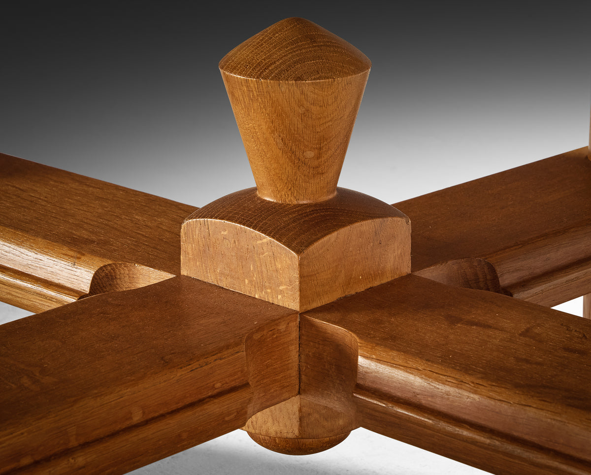 Guillerme & Chambron Extendable 'Victorine' Dining Table in Solid Oak Tables Morentz