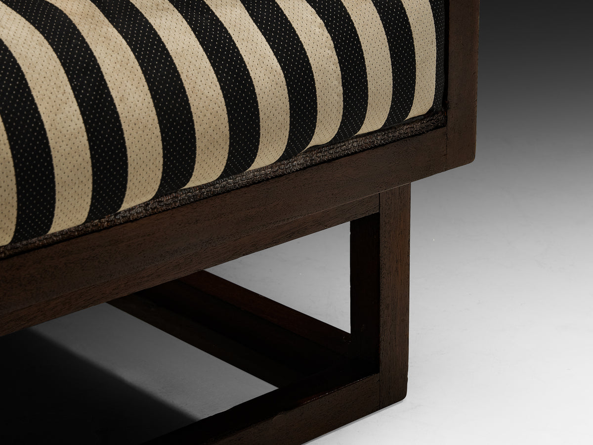 Josef Hoffmann Pair of 'Cabinett' Cubic Lounge Chairs in Mahogany Seating Morentz