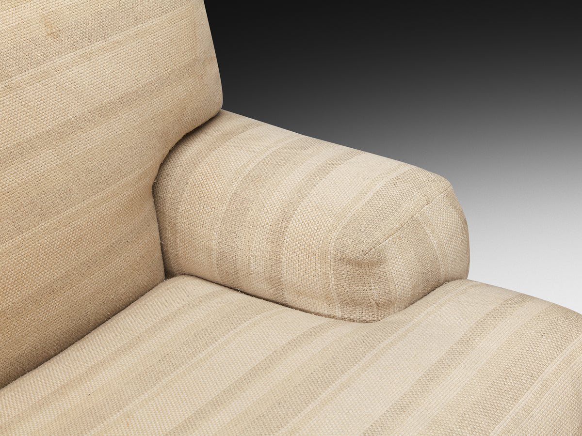 Italian Bulky Low-Slung Lounge Chair Seating Morentz
