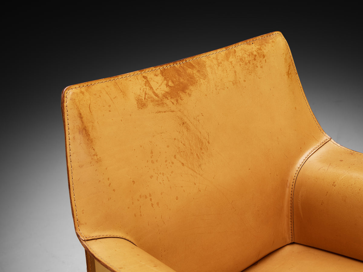 Mario Bellini for Cassina Set of Six ‘CAB 412’ and ‘CAB 413’ Chairs in Cognac Leather Seating Morentz