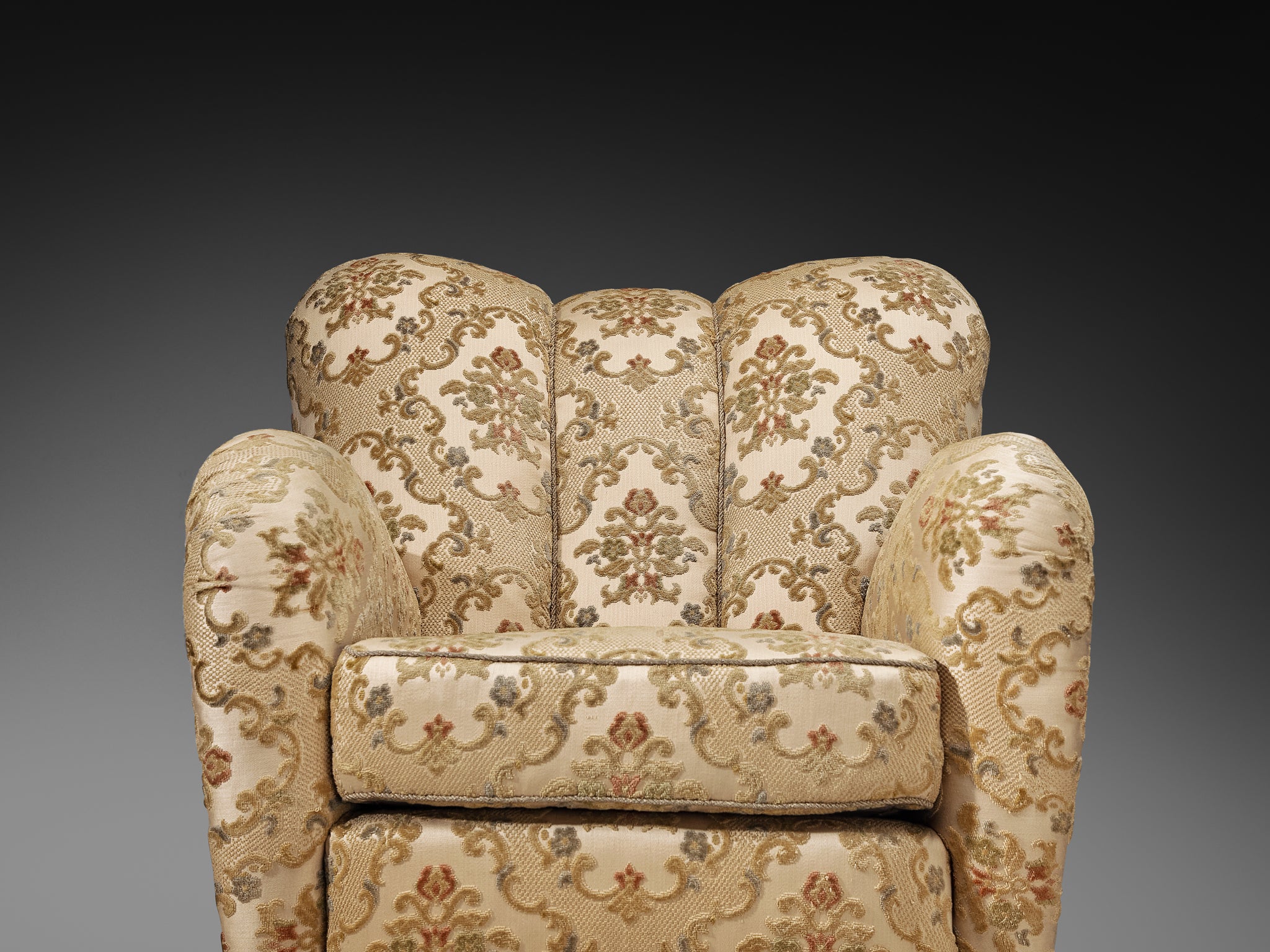Pair of Mid-Century Lounge Chairs in Beige Floral Upholstery 1940s Seating Morentz