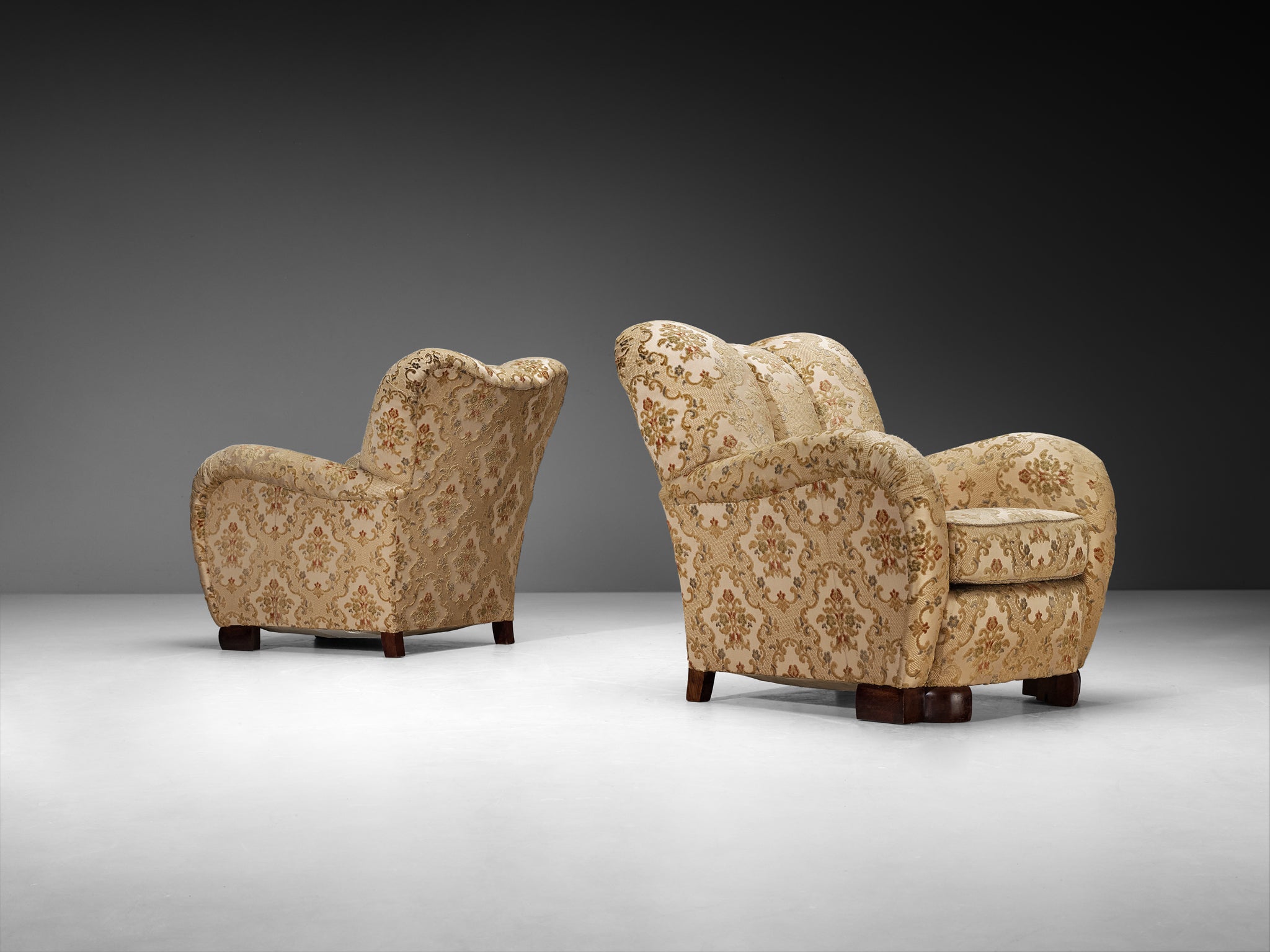 Pair of Mid-Century Lounge Chairs in Beige Floral Upholstery 1940s Seating Morentz