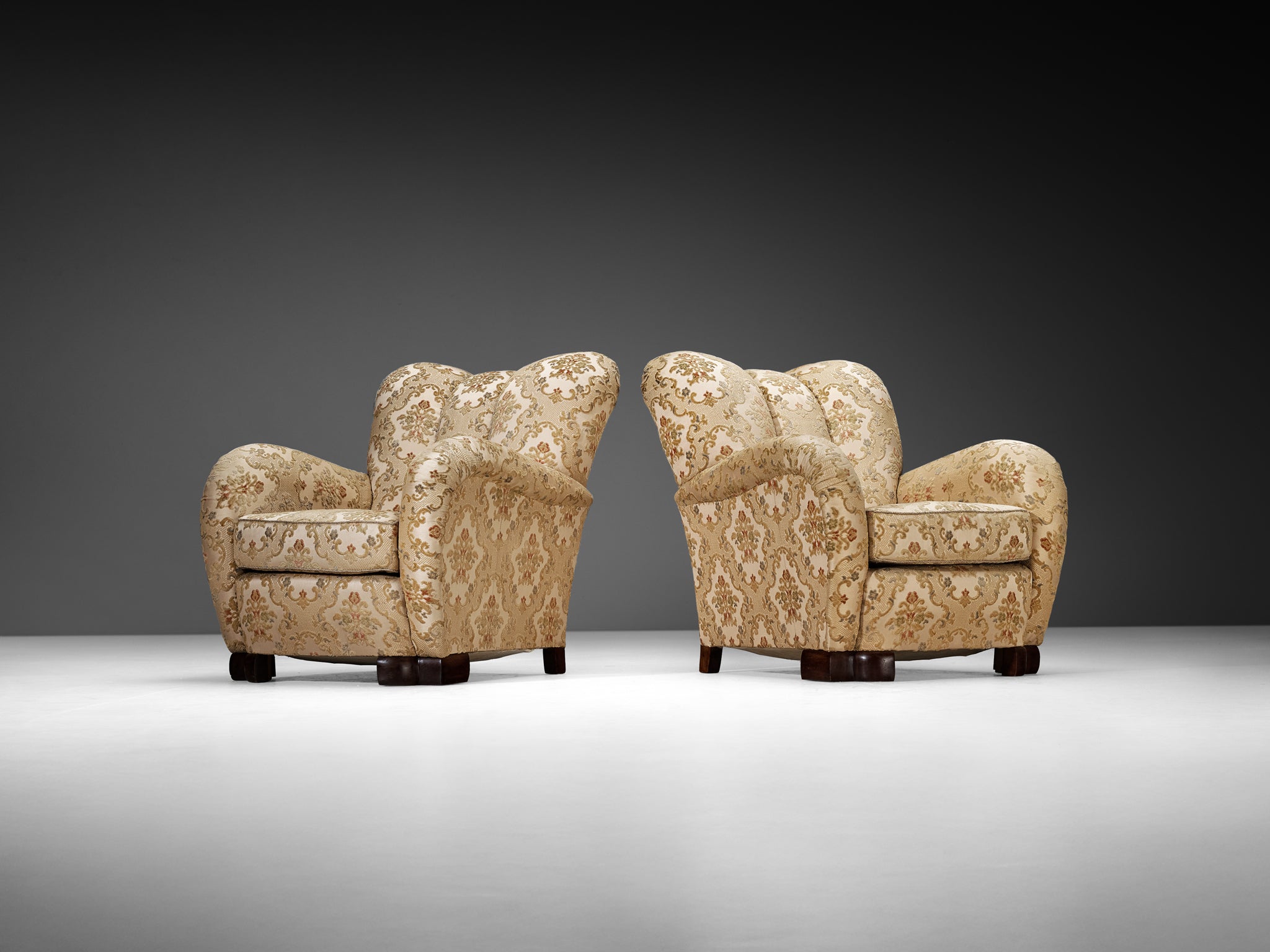 Pair of Mid-Century Lounge Chairs in Beige Floral Upholstery 1940s Seating Morentz