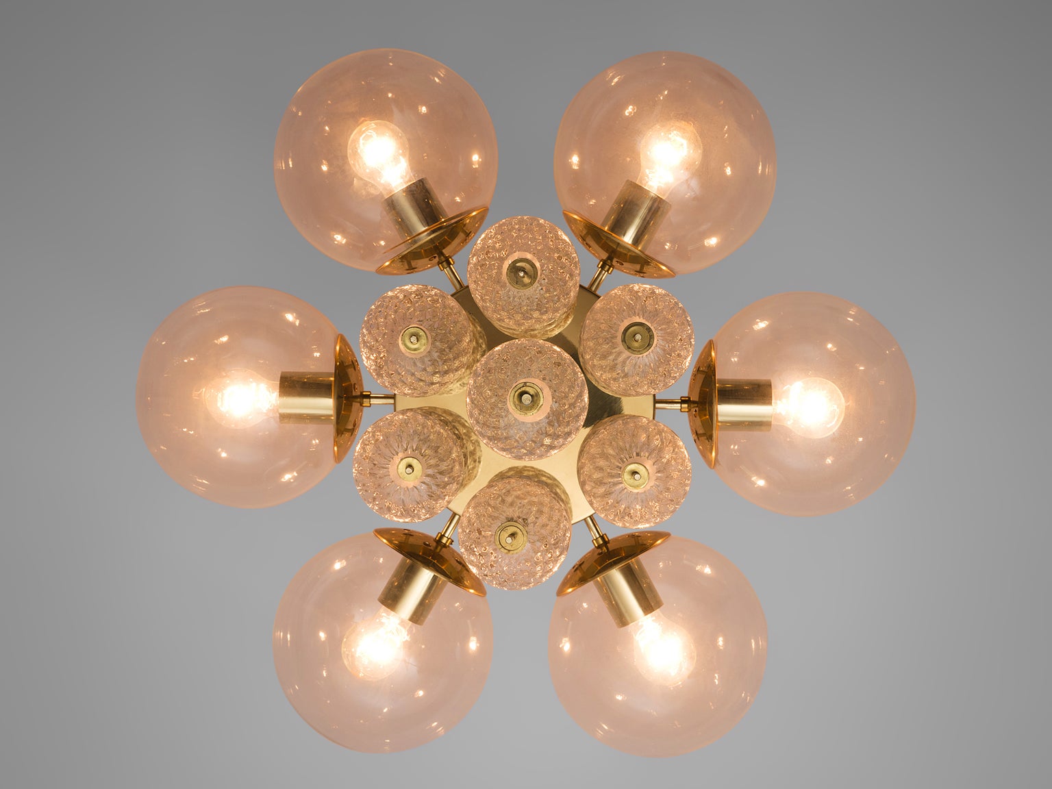 Chandelier with Brass and Glass Bulbs lighting Morentz