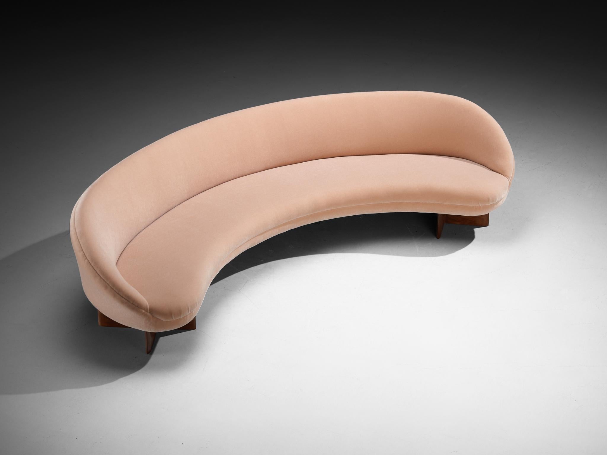 Vladimir Kagan for Kagan-Dreyfuss Inc '6999' Sofa in Mohair and Walnut seating Morentz