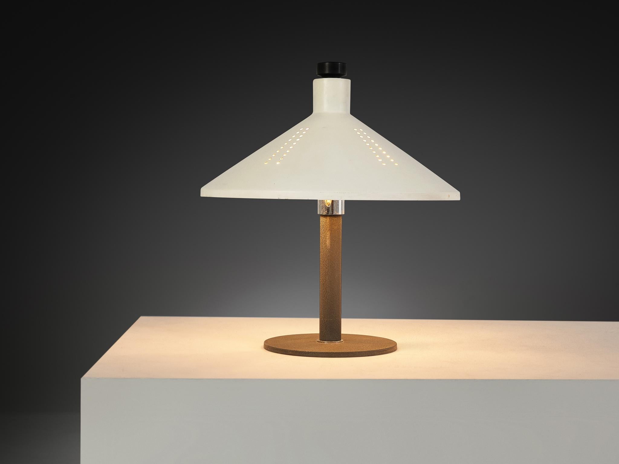 Gino Sarfatti for Arteluce '609' Table Lamps in White Aluminum & Cast Iron lighting Morentz