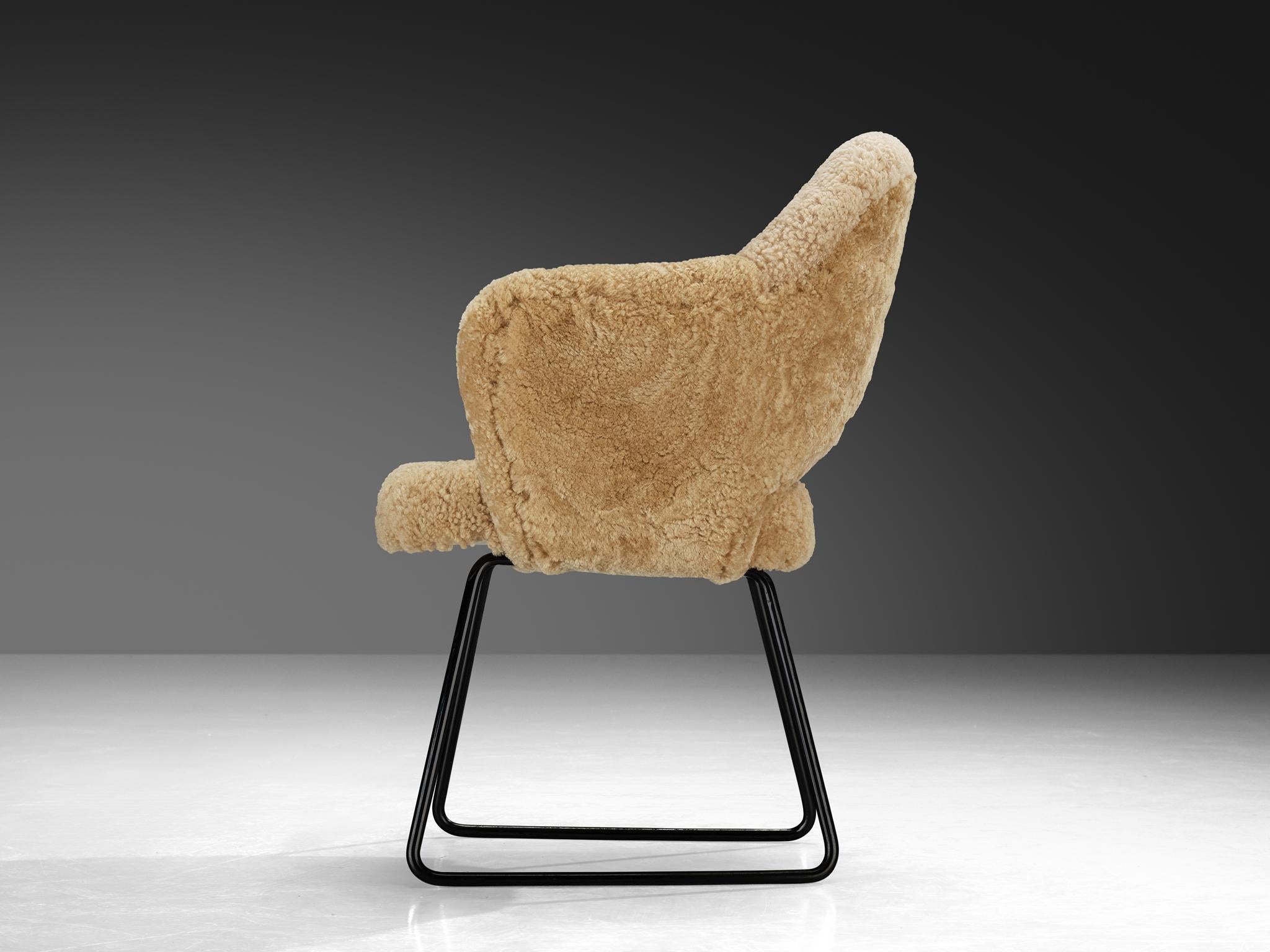 Eero Saarinen Limited Edition ‘Conference’ Armchair in Sheepskin seating Morentz