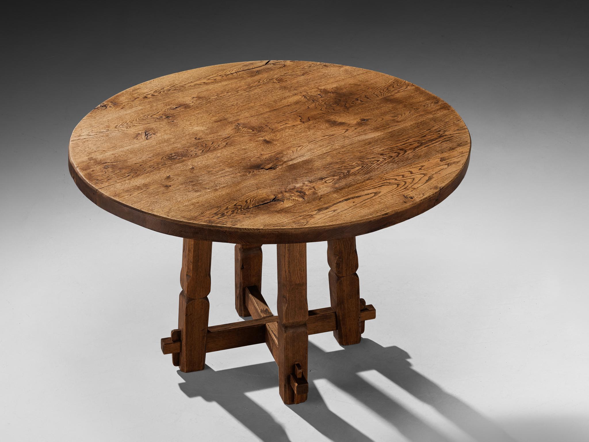 Rustic Round Dining Table in Solid Oak with Carved Base tables Morentz