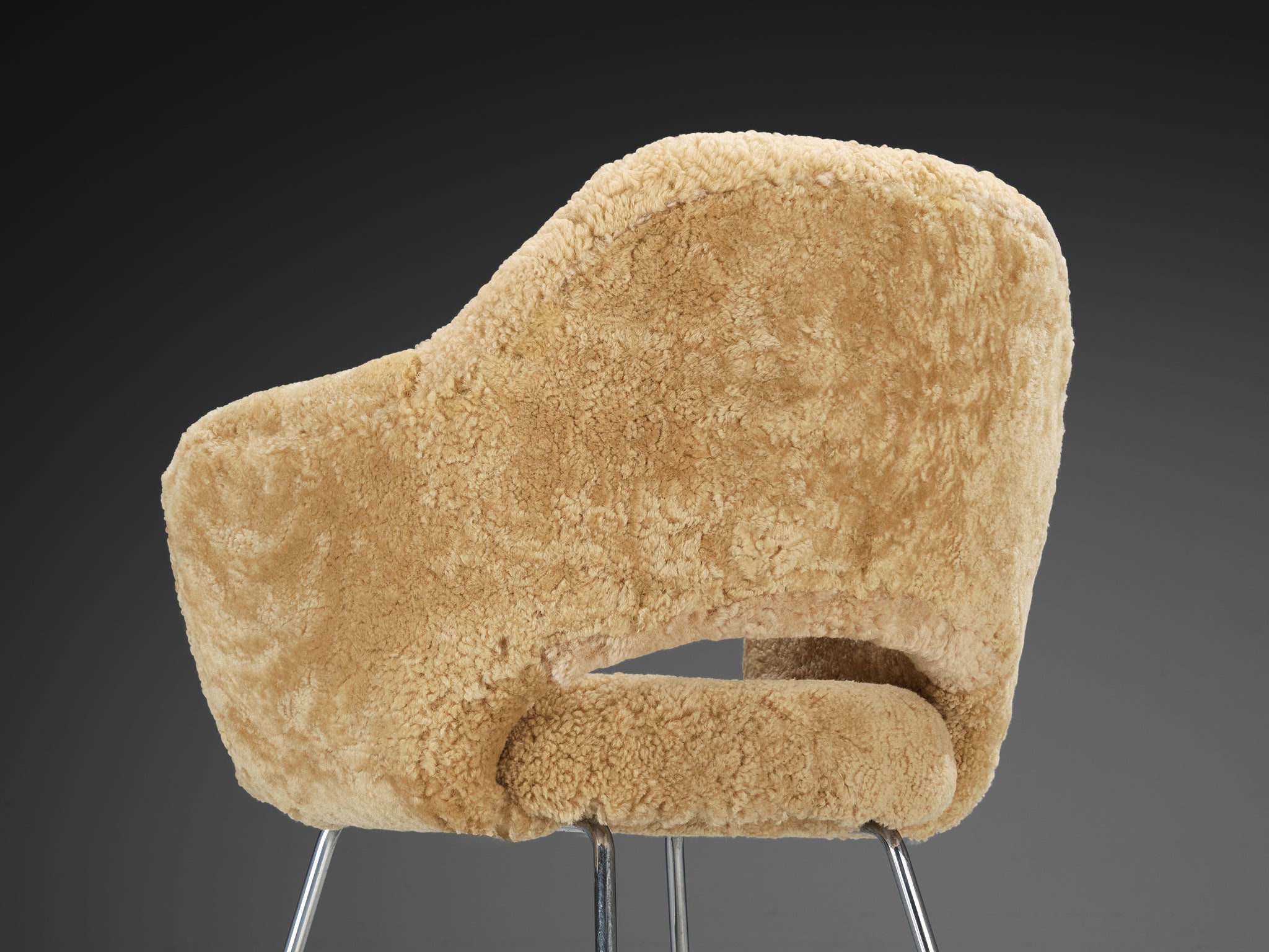 Eero Saarinen Limited Edition ‘Conference’ Armchair in Sheepskin seating Morentz