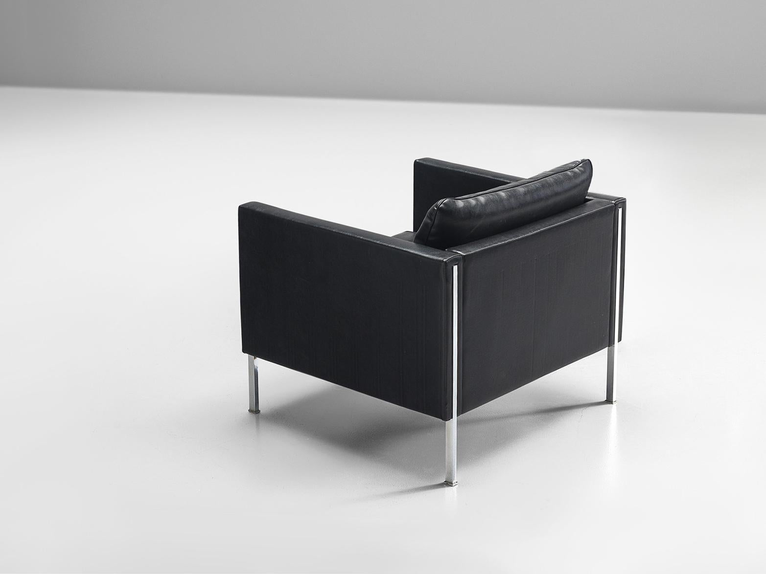 Pierre Paulin for Artifort Lounge Chair in Black Leather seating Morentz