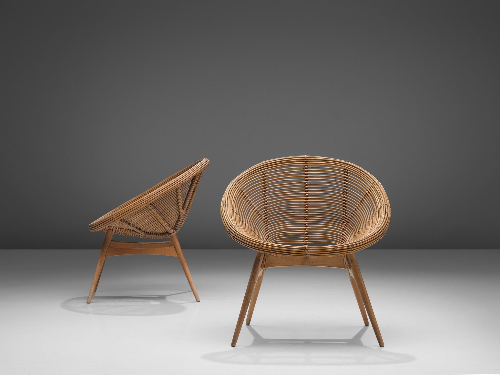 Patio Lounge Chairs in Bamboo and Wood seating Morentz