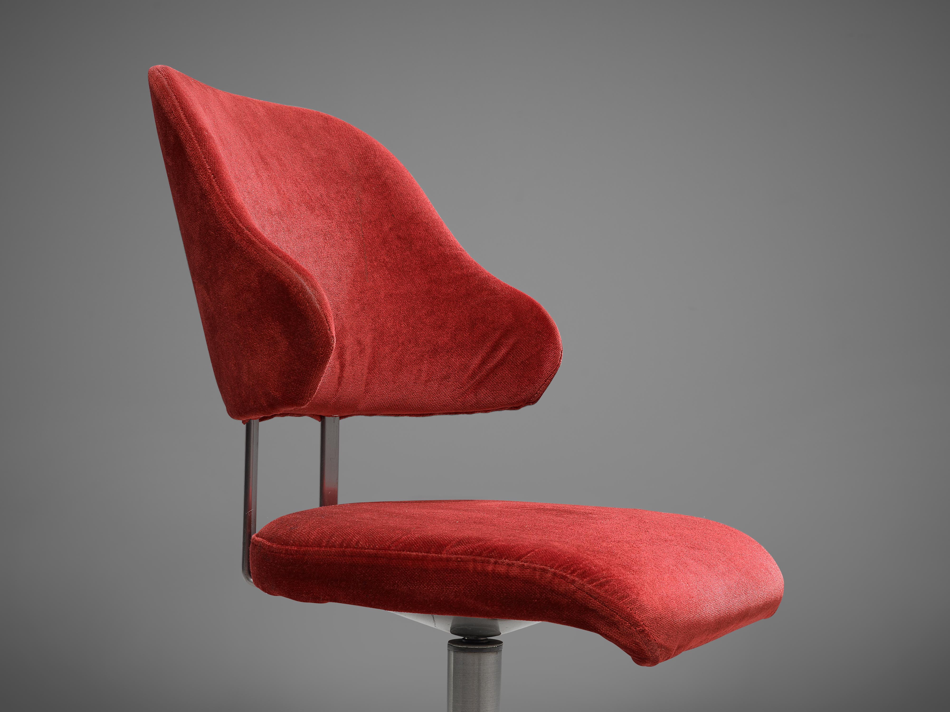 Barstool in Red Velvet Upholstery seating Morentz