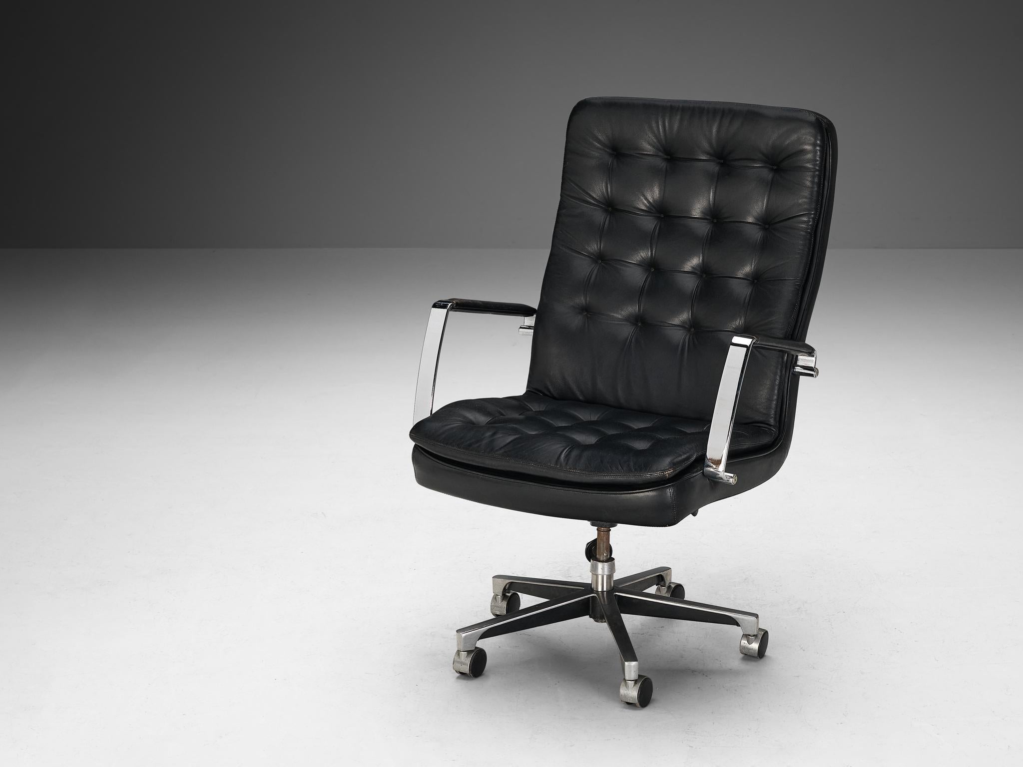 Dux of Sweden Office Chair in Black Leather and Chrome-plated Steel seating Morentz