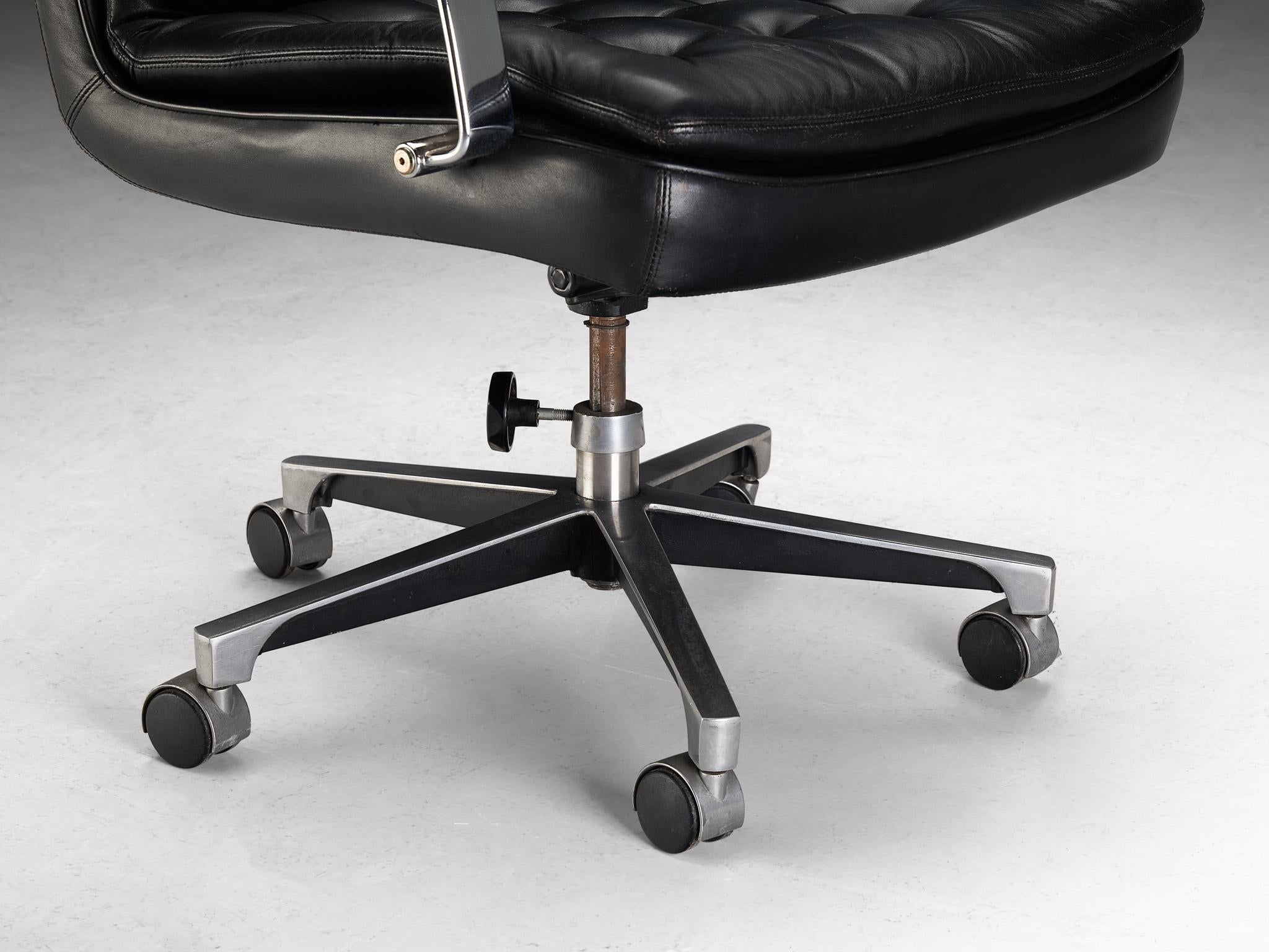 Dux of Sweden Office Chair in Black Leather and Chrome-plated Steel seating Morentz