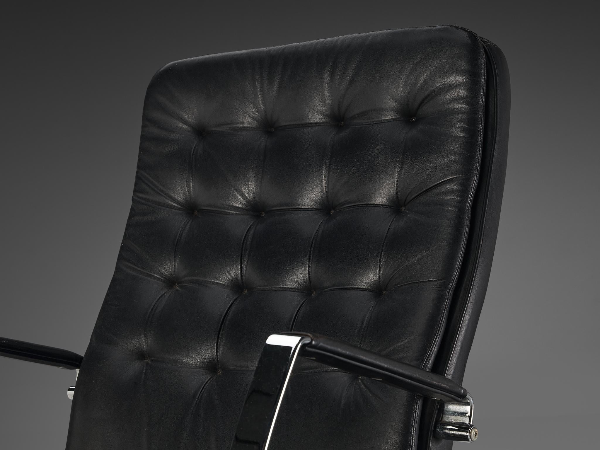 Dux of Sweden Office Chair in Black Leather and Chrome-plated Steel seating Morentz