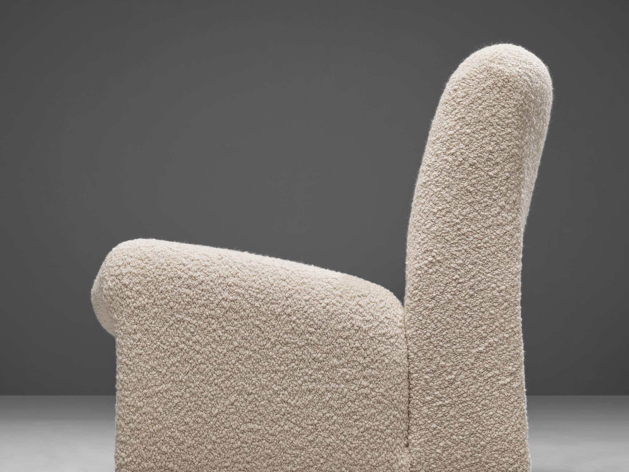 Reupholstered ‘Alky’ Lounge Chair in the Style of Giancarlo Piretti seating Morentz