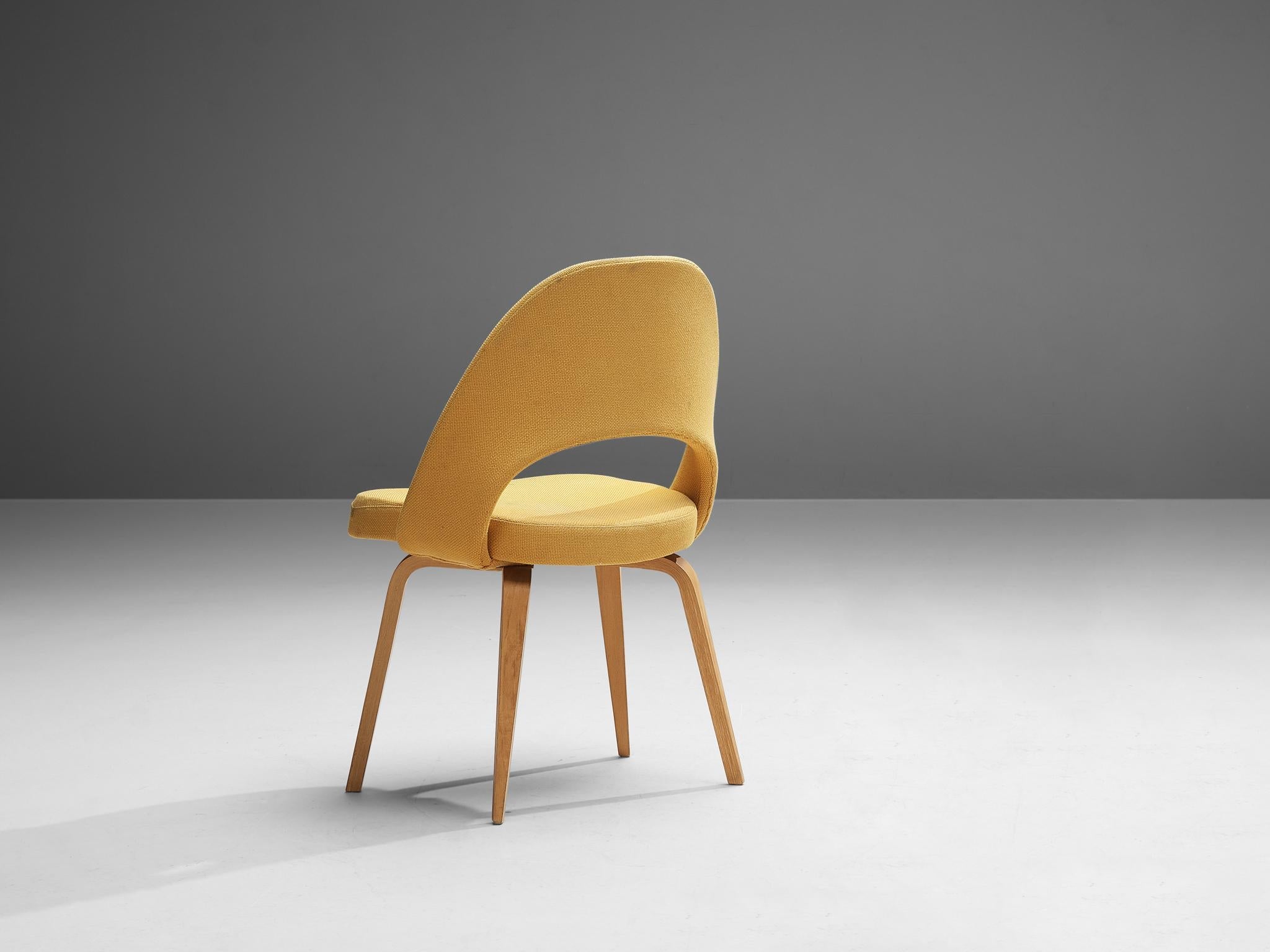 Eero Saarinen for Knoll 'Executive' Dining Chair in Ocher Yellow Upholstery seating Morentz