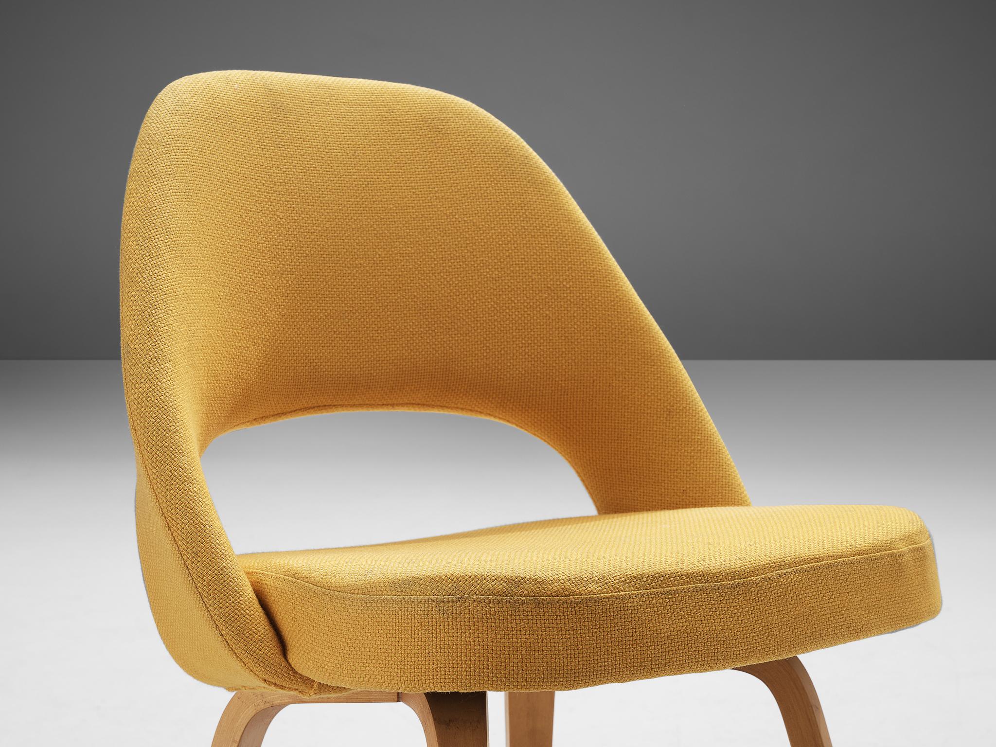 Eero Saarinen for Knoll 'Executive' Dining Chair in Ocher Yellow Upholstery seating Morentz