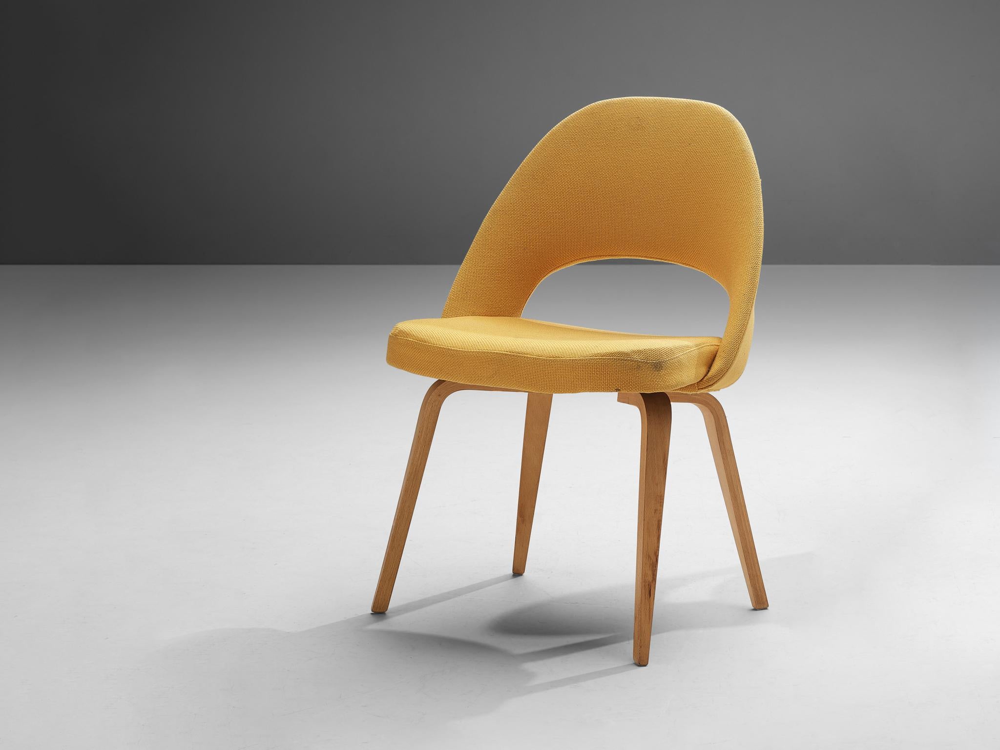 Eero Saarinen for Knoll 'Executive' Dining Chair in Ocher Yellow Upholstery seating Morentz