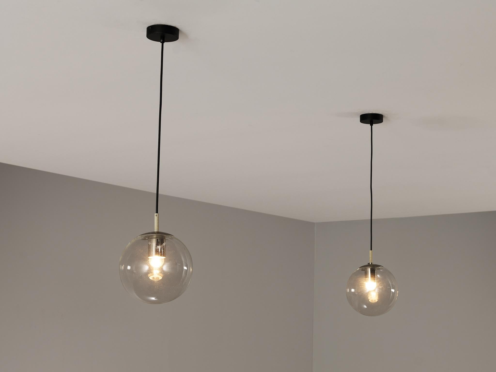 RAAK Amsterdam Pendants with Clear Glass Orbs lighting Morentz