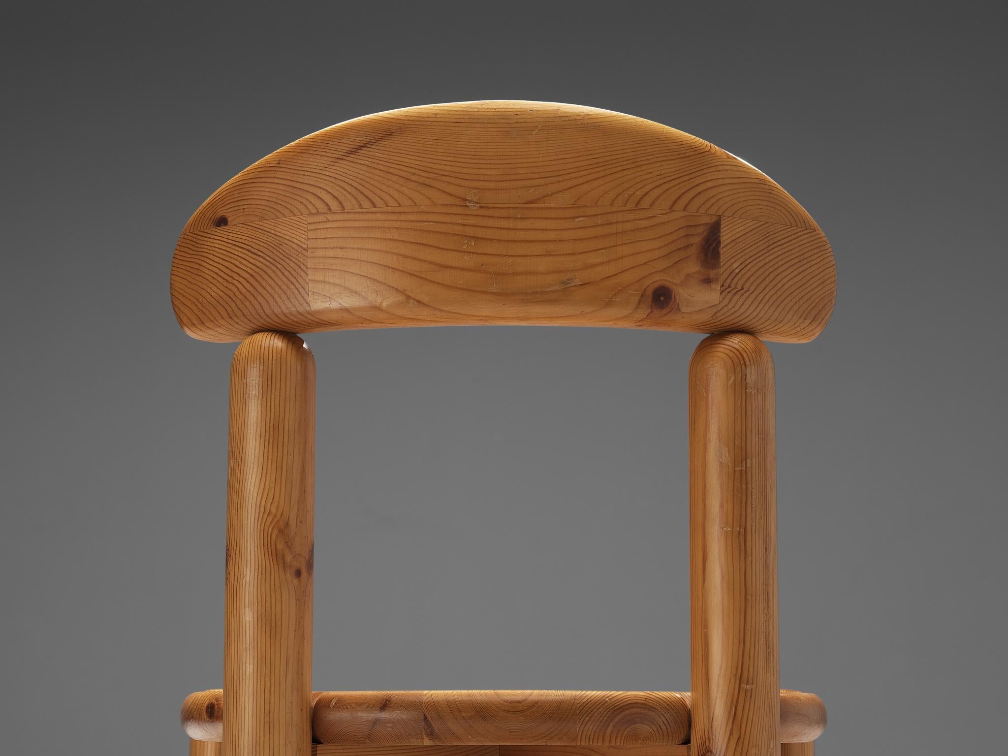 Danish Set of Six Dining Chairs in Pine seating Morentz