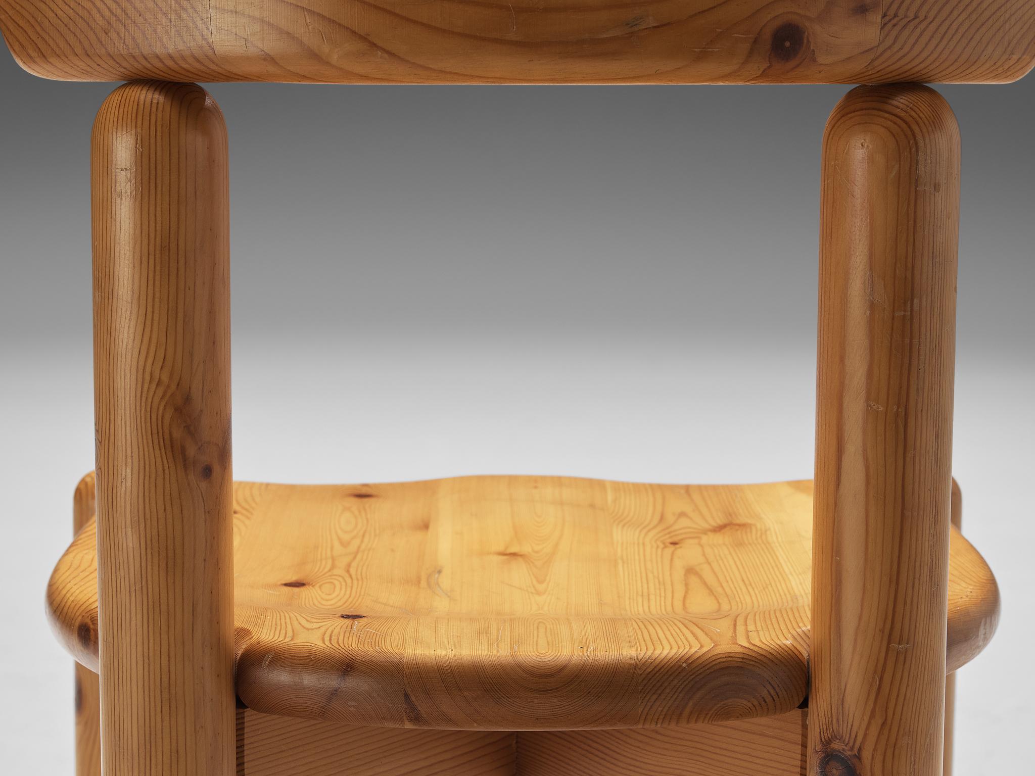 Danish Set of Six Dining Chairs in Pine seating Morentz