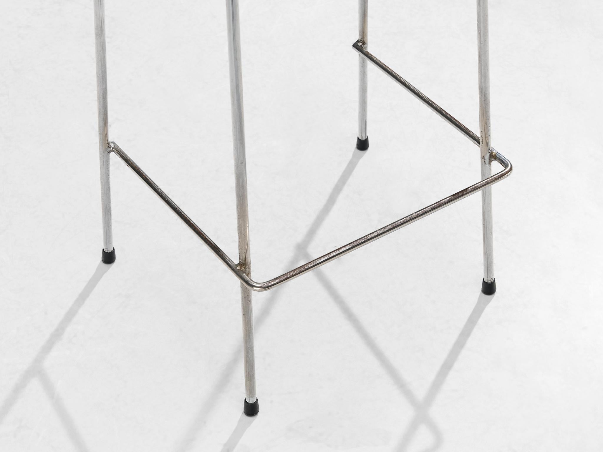 Metz & Co Set of Five Bar Stools with Rattan Seats seating Morentz