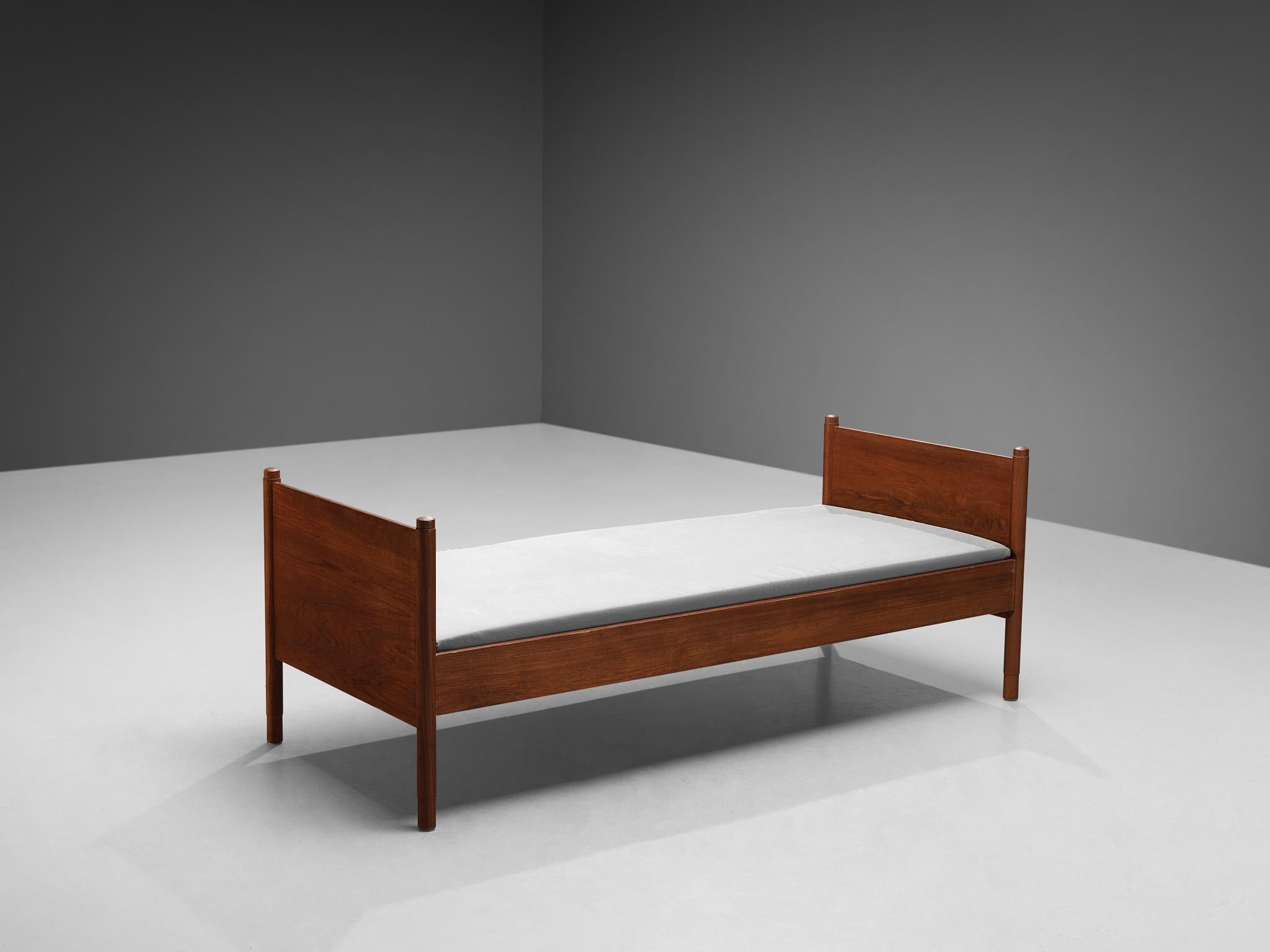 Børge Mogensen for Søborg Møbelfabrik Day or Single Beds in Teak more furniture and collectibles Morentz