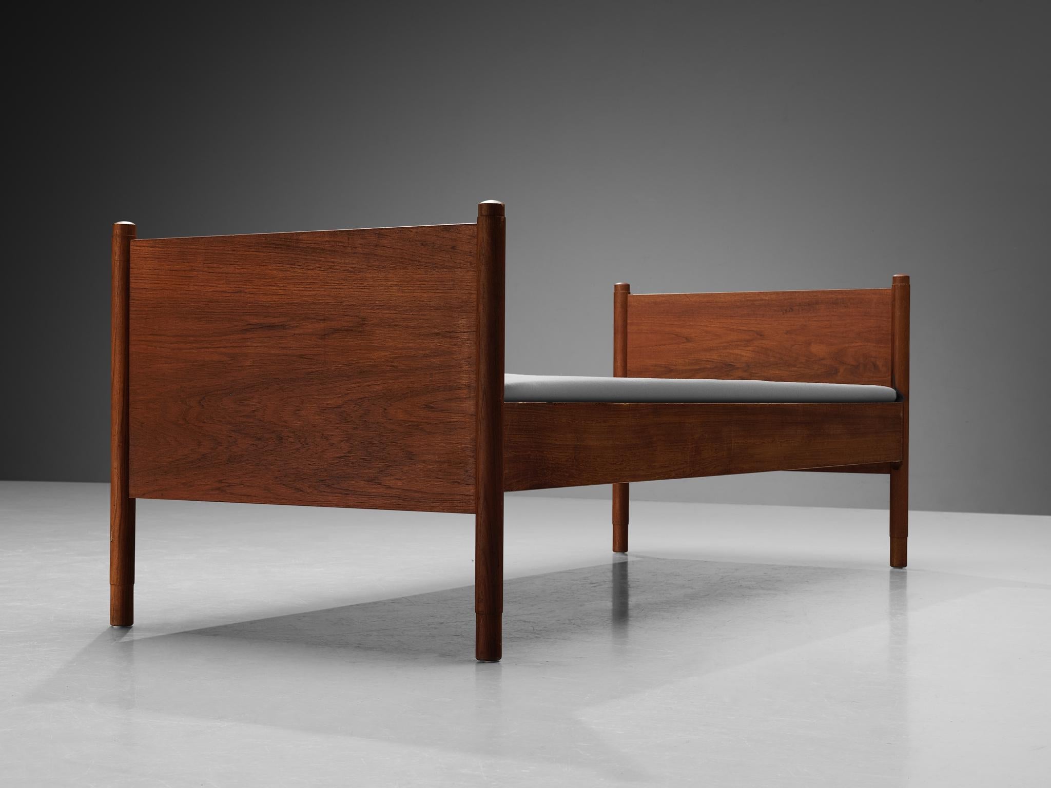 Børge Mogensen for Søborg Møbelfabrik Day or Single Beds in Teak more furniture and collectibles Morentz