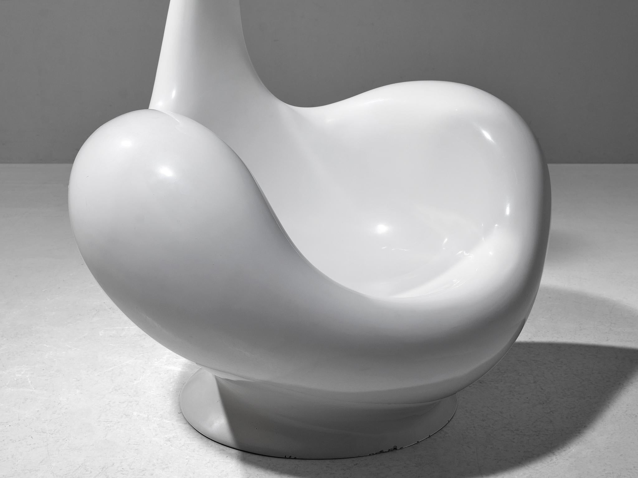 Huub & Adelheid Kortekaas 'Engelhart' Chair in White Fiberglass seating Morentz
