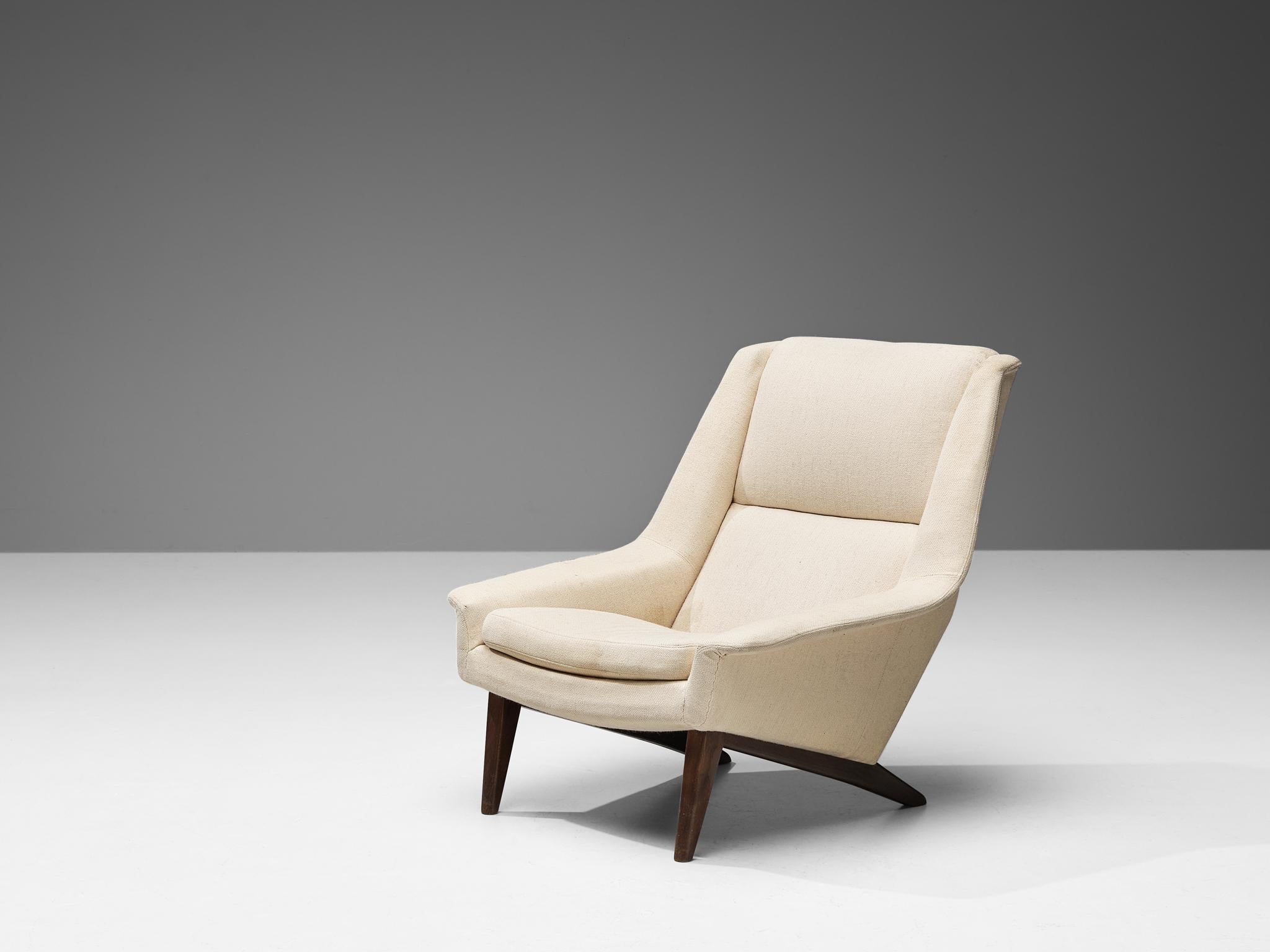 Folke Ohlsson for Fritz Hansen Lounge Chair in White Upholstery seating Morentz