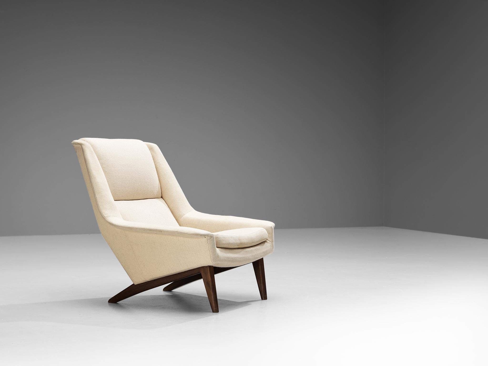 Folke Ohlsson for Fritz Hansen Lounge Chair in White Upholstery seating Morentz