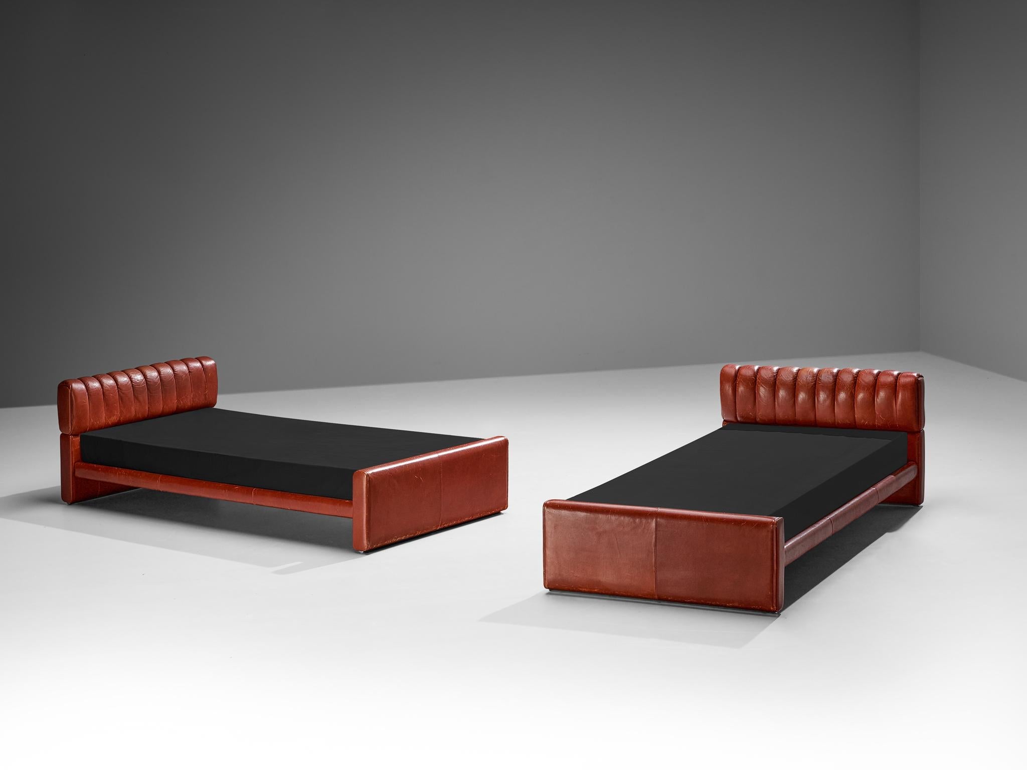 Luigi Massoni for Poltrona Frau Single Beds 'Losange' in Red Leather more furniture and collectibles Morentz