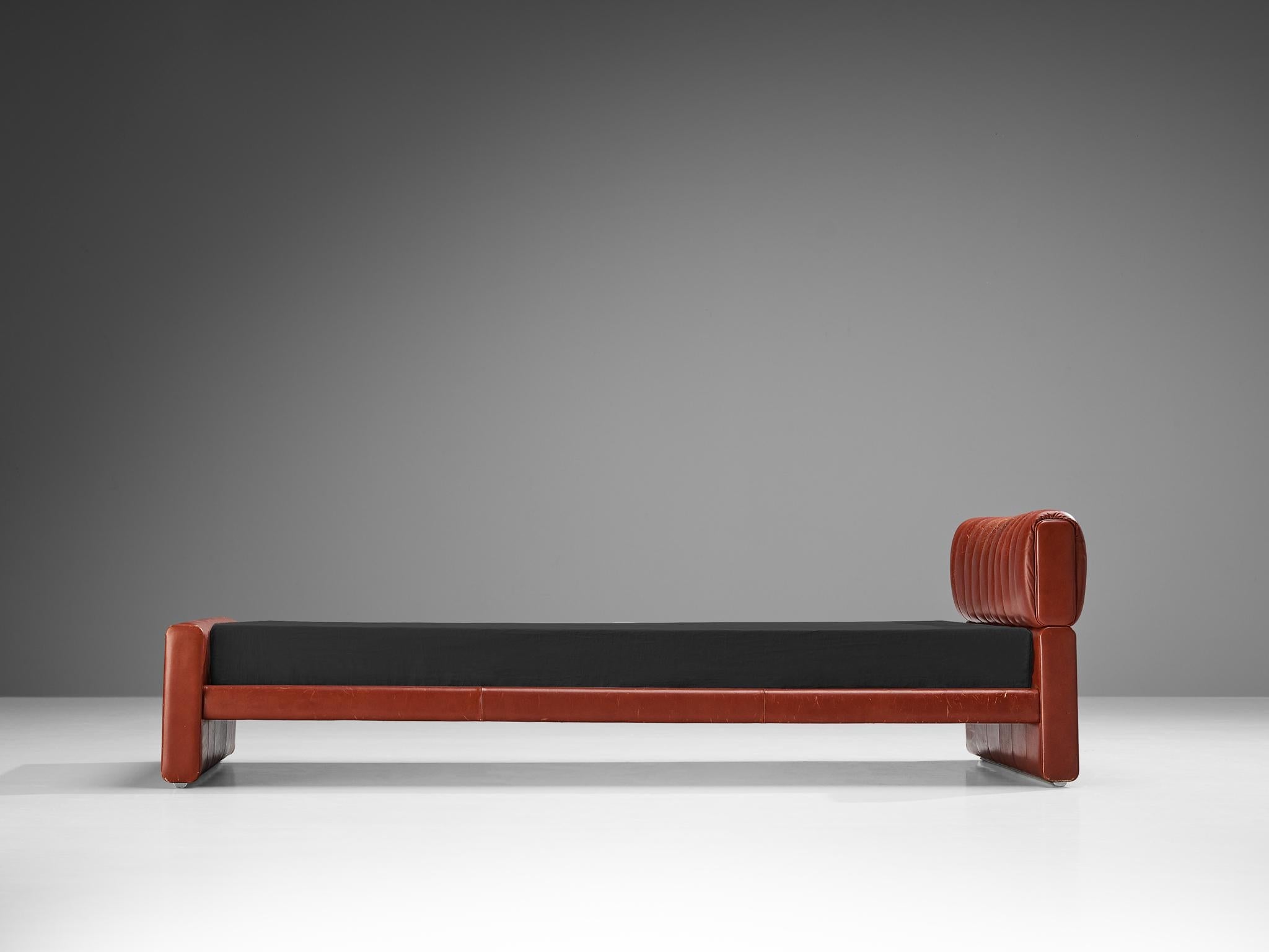 Luigi Massoni for Poltrona Frau Single Beds 'Losange' in Red Leather more furniture and collectibles Morentz