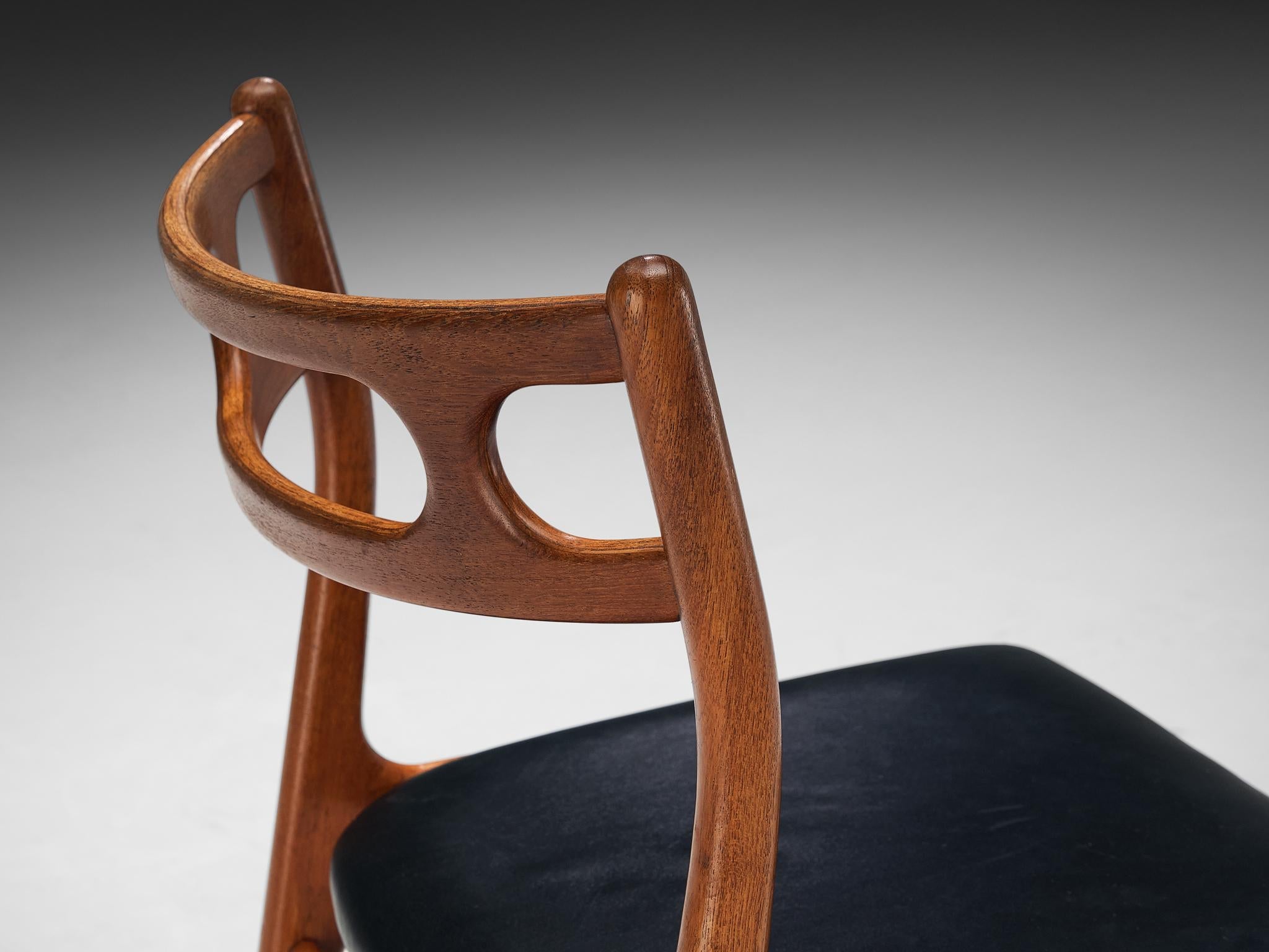 Johannes Andersen Dining Chair in Teak and Black Upholstery seating Morentz