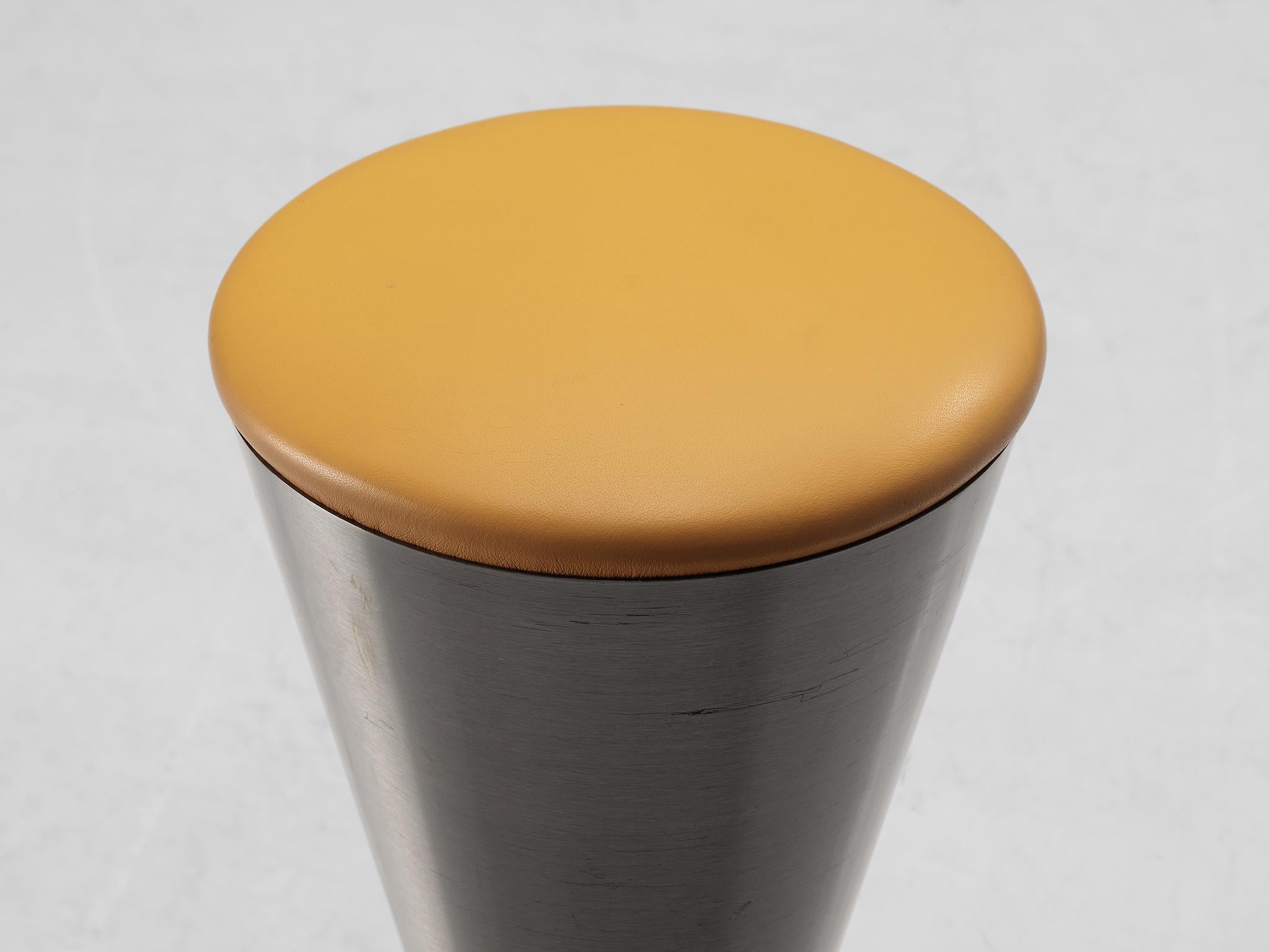 Leo Thafvelin for Johanson Design Set of Six Bar Stools in Camel Leather seating Morentz