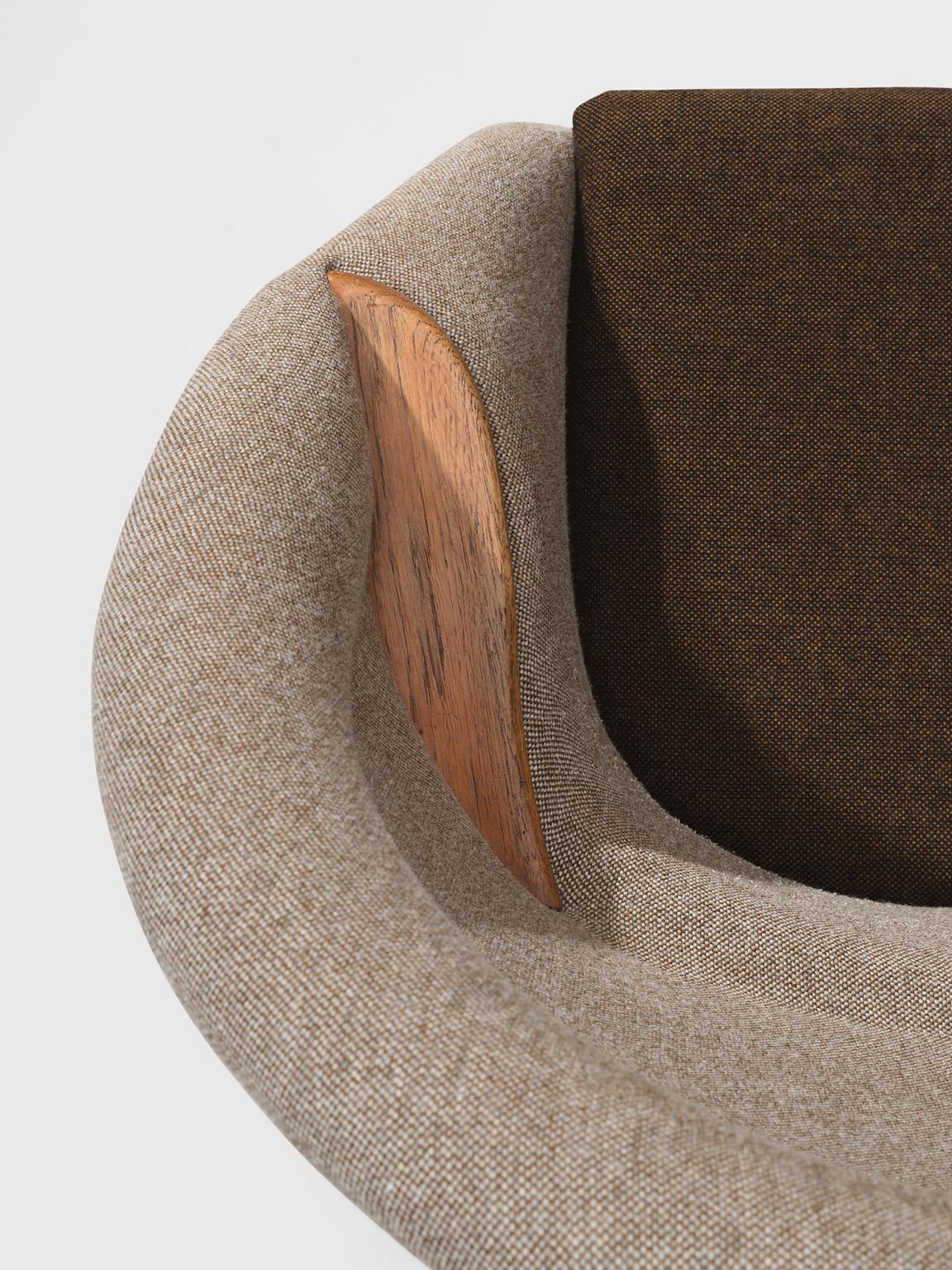 Arnold Madsen 'Oda' Easy Chair with Stool seating Morentz