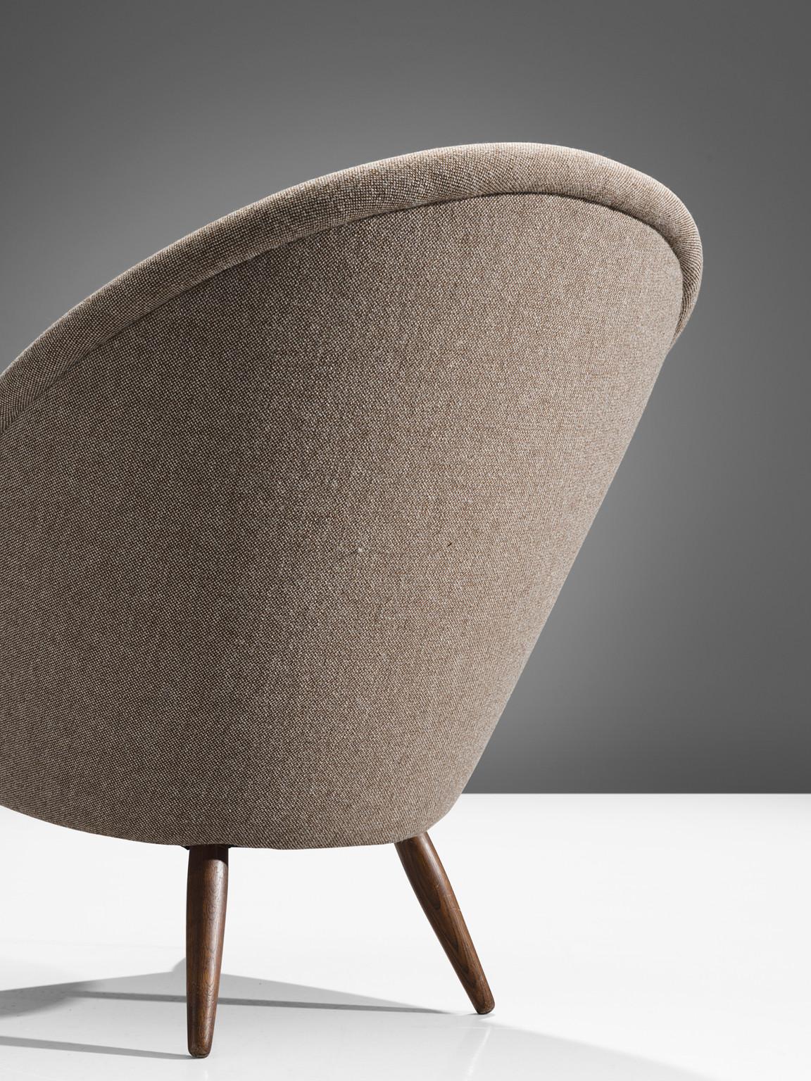 Arnold Madsen 'Oda' Easy Chair with Stool seating Morentz